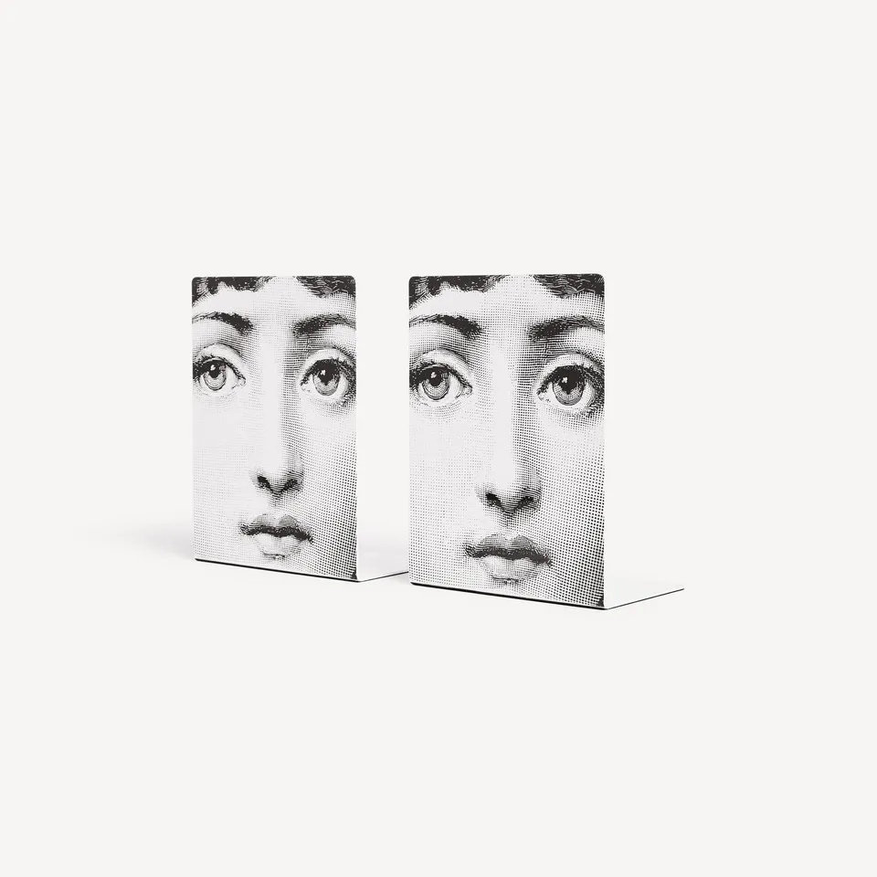 fornasetti-viso-buchstu-tzen-paar-gesicht-metall image 1