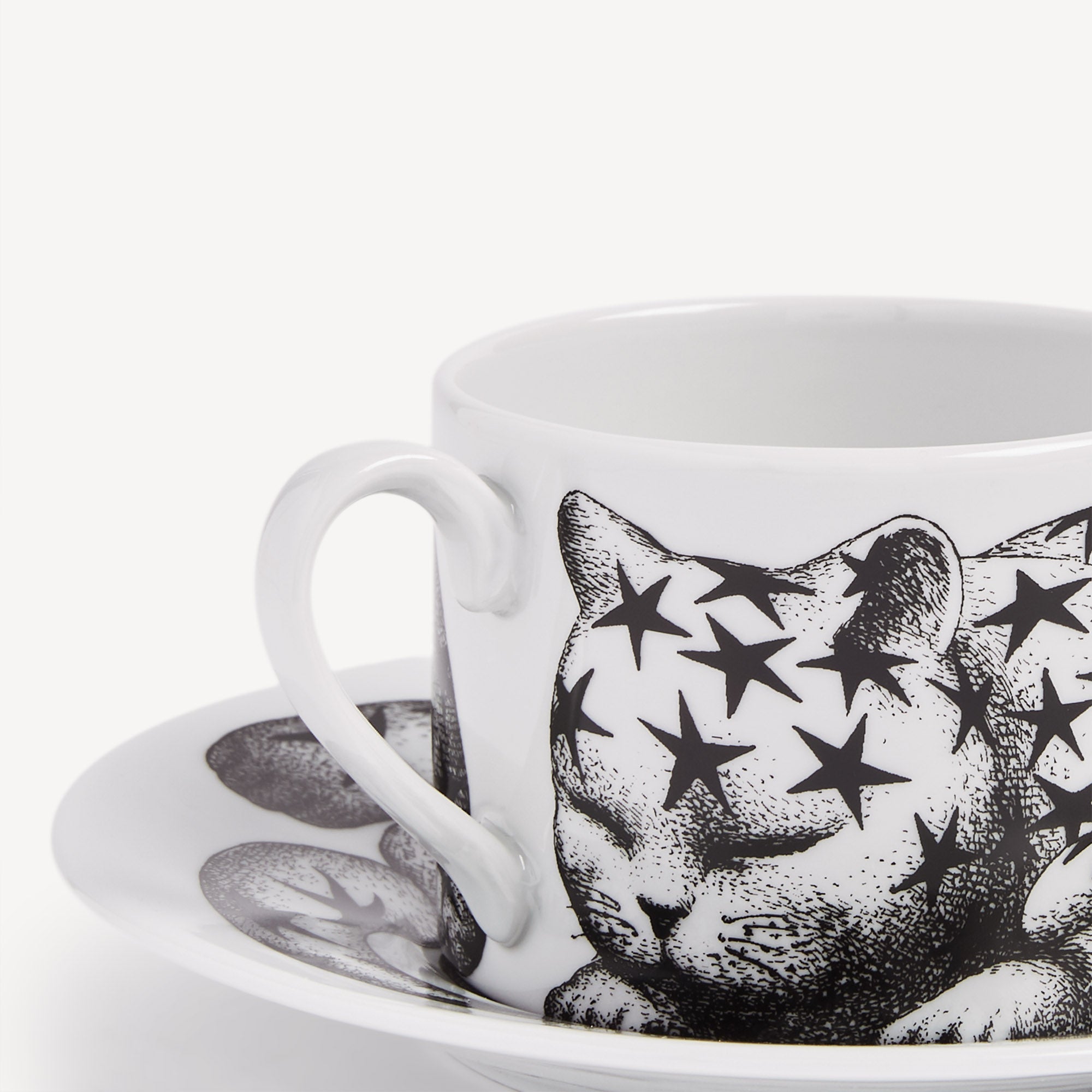 atelier-fornasetti-high-fidelity-stellato-teetasse-porzellan-handbemalt image 3