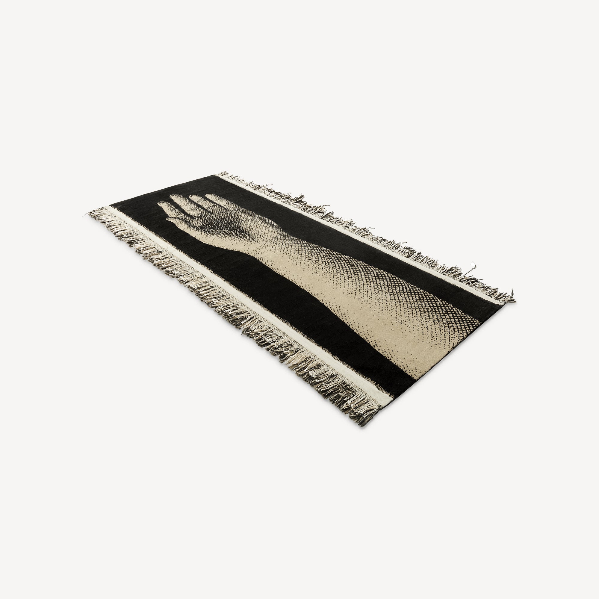 fornasetti-mano-teppich-wolle-hand-motiv-jacquard image 2