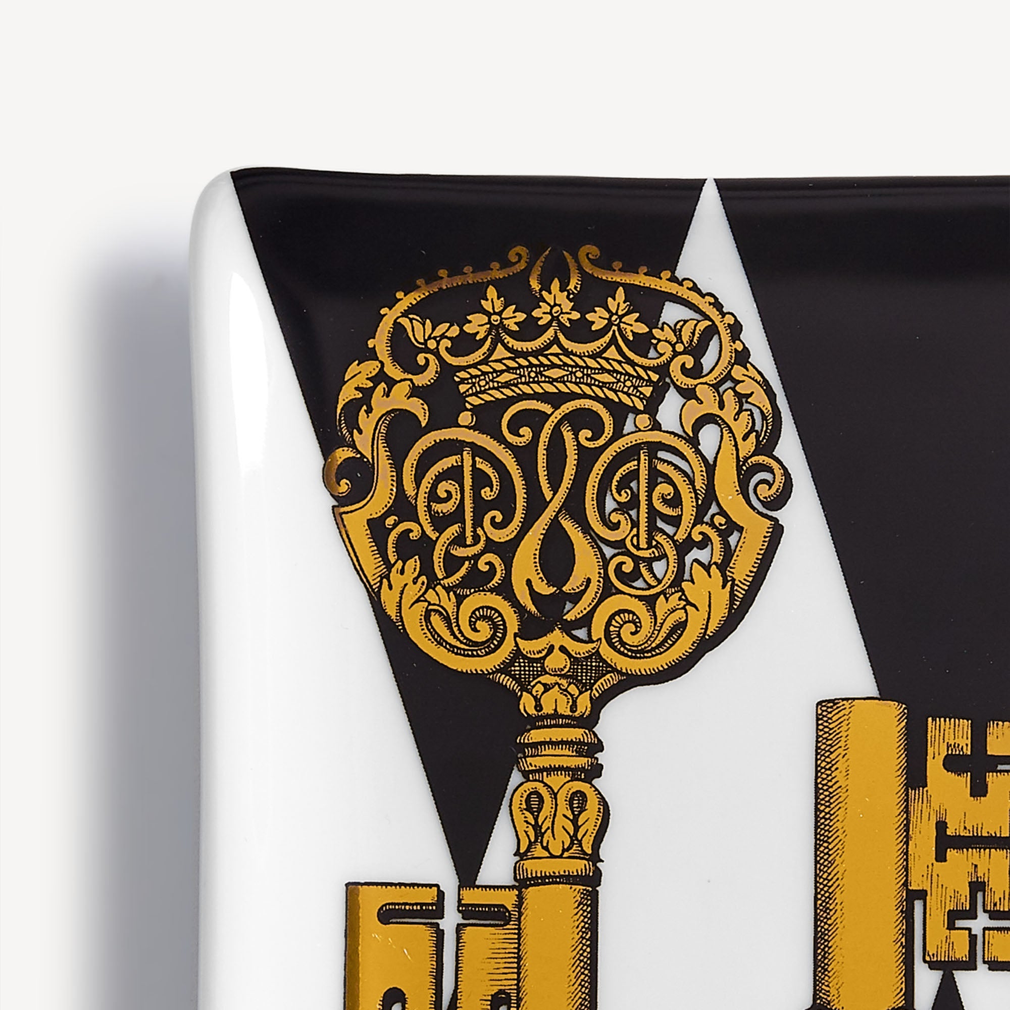 atelier-fornasetti-chiavi-rombi-aschenbecher-porzellan-rechteckig image 3