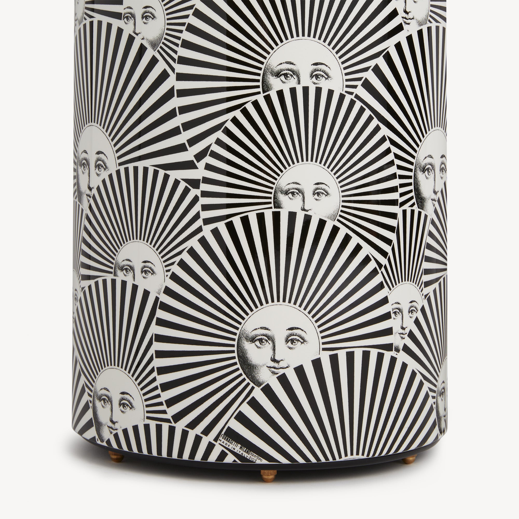 fornasetti-soli-a-ventaglio-schirmst-nder-schwarz-wei-messing image 3