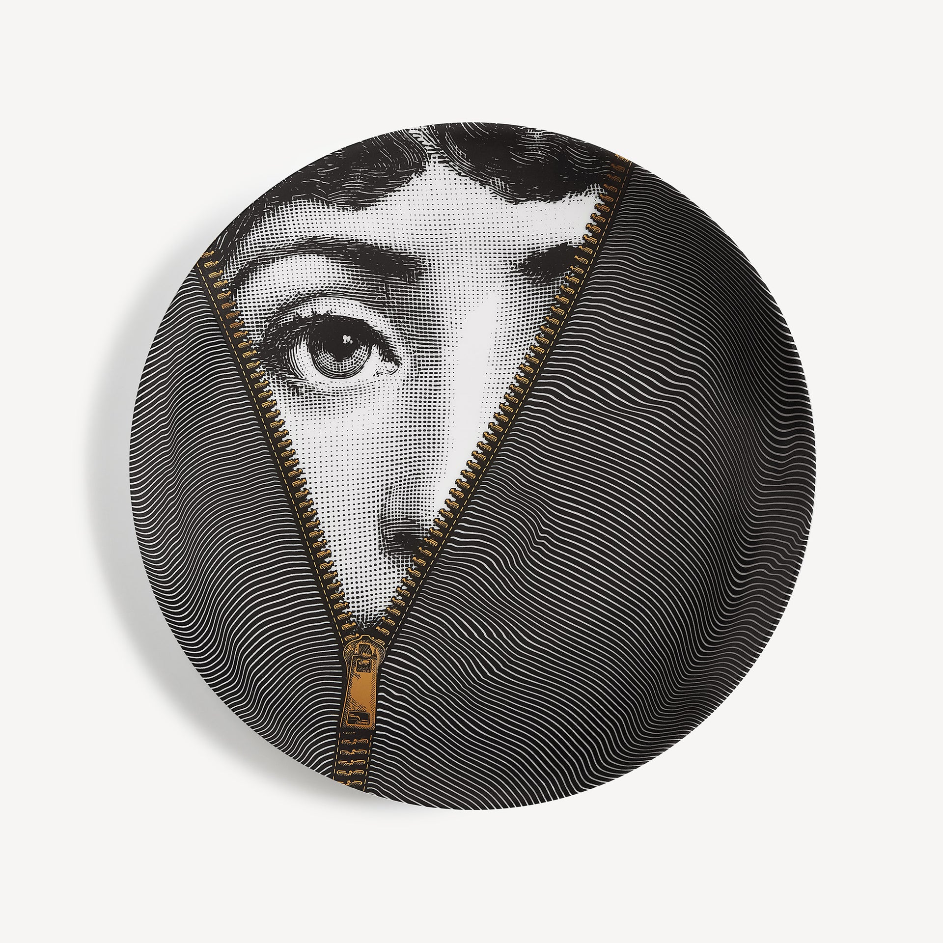 fornasetti-tema-e-variazioni-n-401-wandteller-porzellan-gesicht-2 image 1