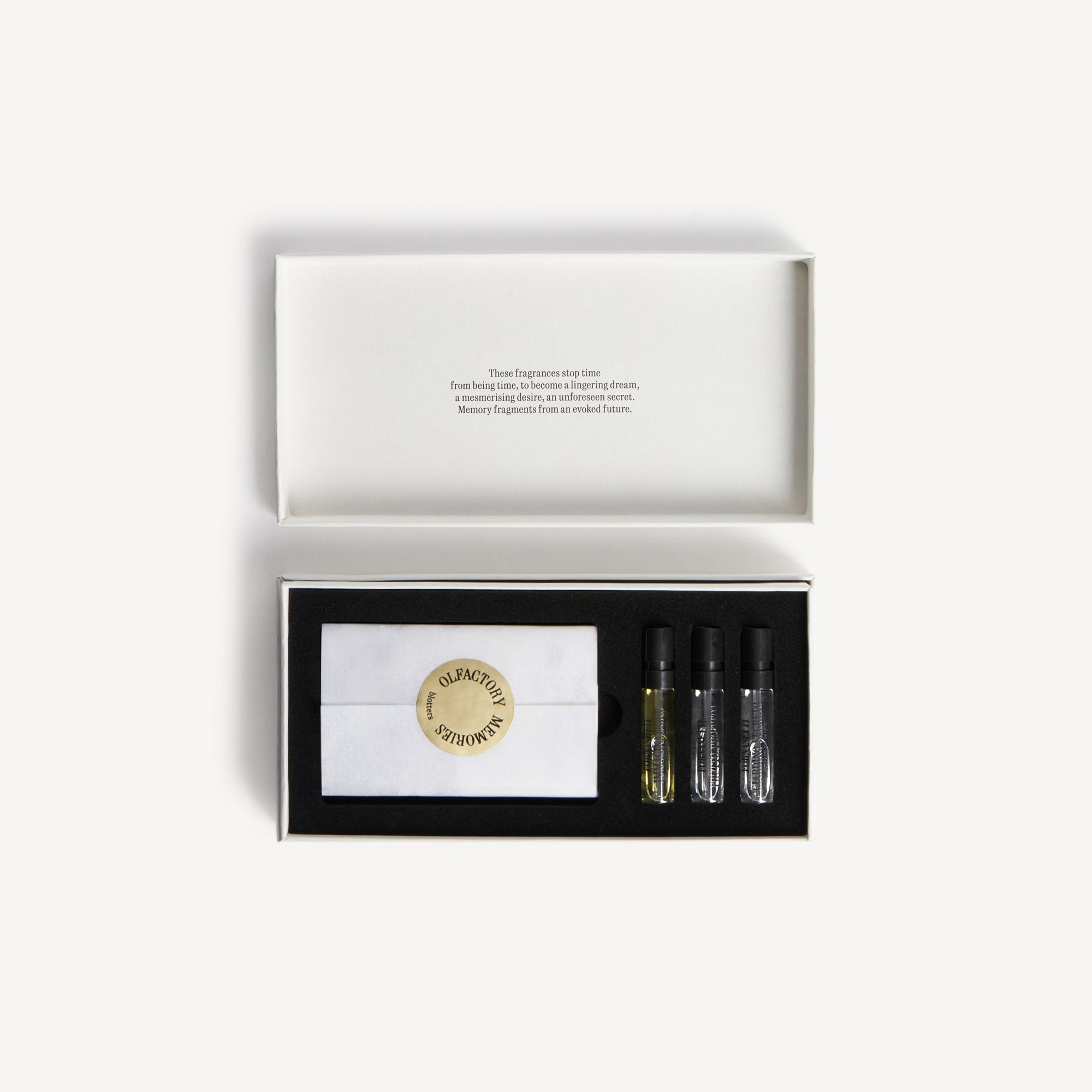 fornasetti-olfactory-memories-parfum-discovery-set-3x1-5-ml image 2