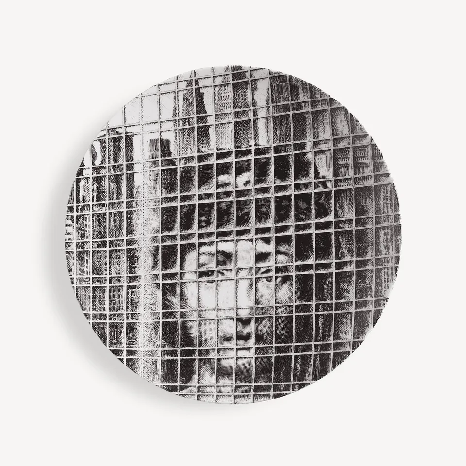 atelier-fornasetti-wandteller-tema-e-variazioni-n-129-porzellan image 1
