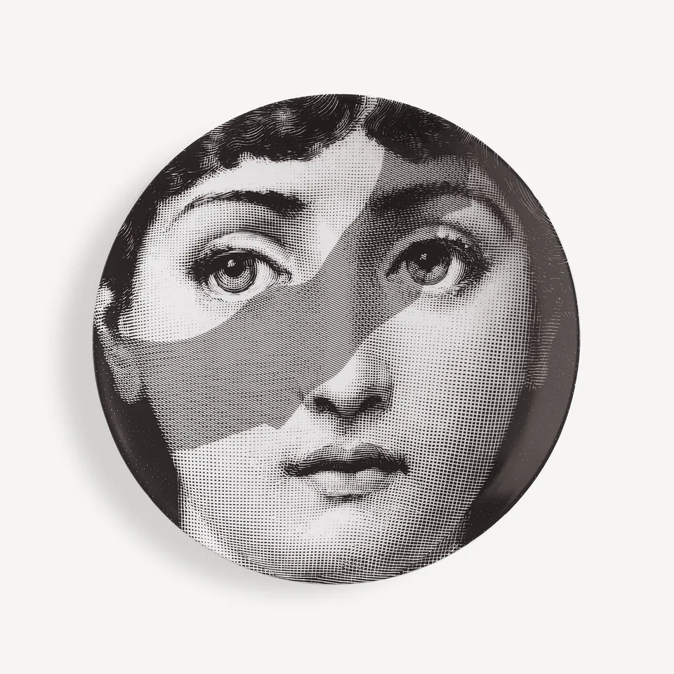 fornasetti-tema-e-variazioni-n-134-wandteller-porzellan-gesicht image 1