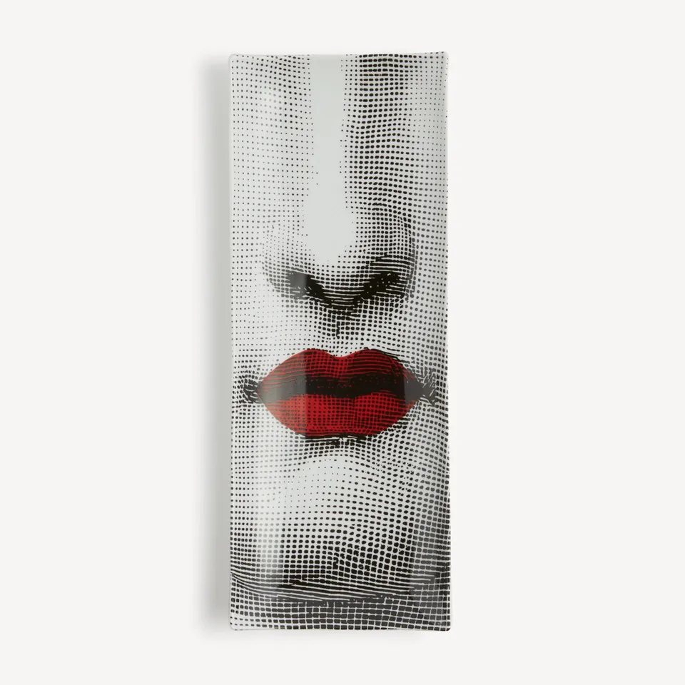 fornasetti-tema-e-variazioni-n-397-tablett-red-lips-rechteckig image 1