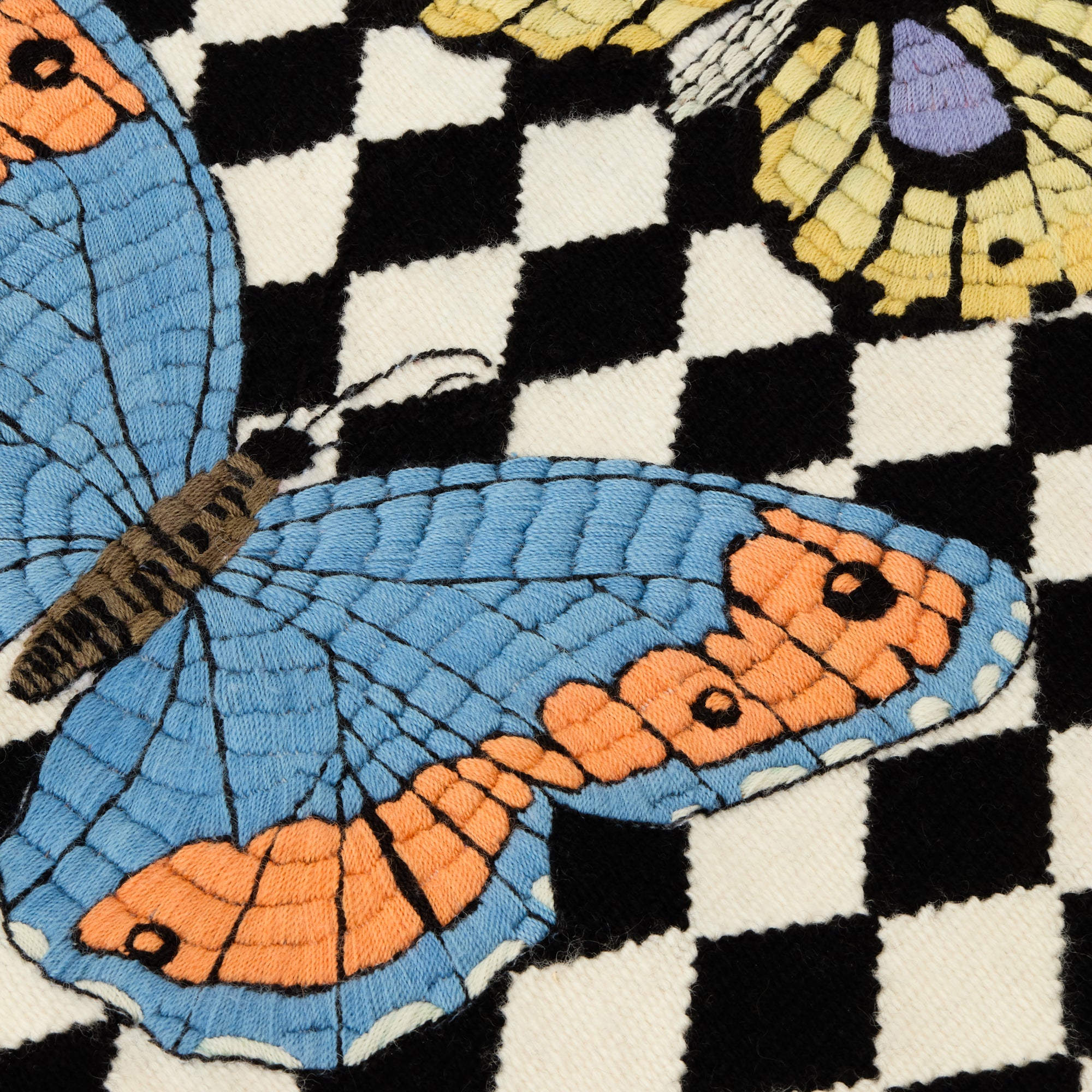 fornasetti-farfalle-e-losanghe-teppich-wolle image 5