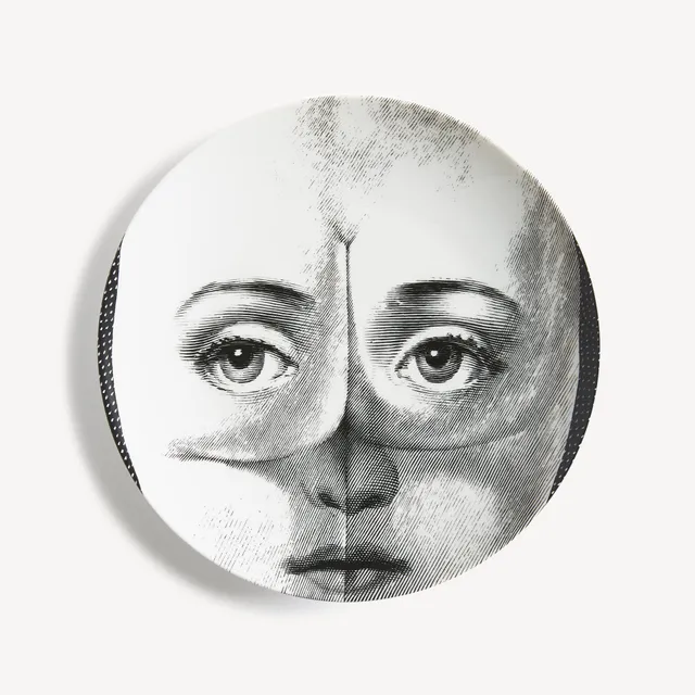 fornasetti-tema-e-variazioni-wandteller-n-304-porzellan-gesicht image 1