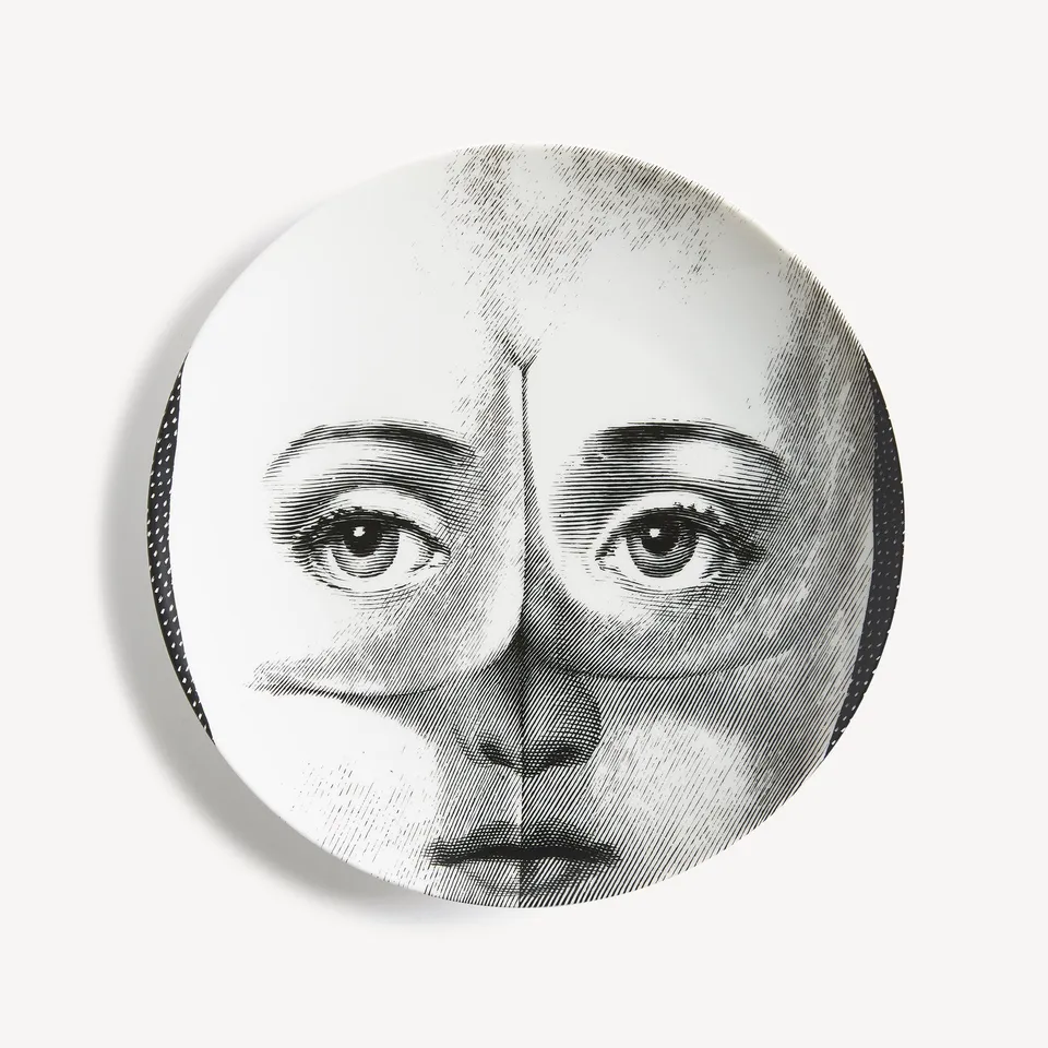 fornasetti-tema-e-variazioni-wandteller-n-304-porzellan-gesicht image 1