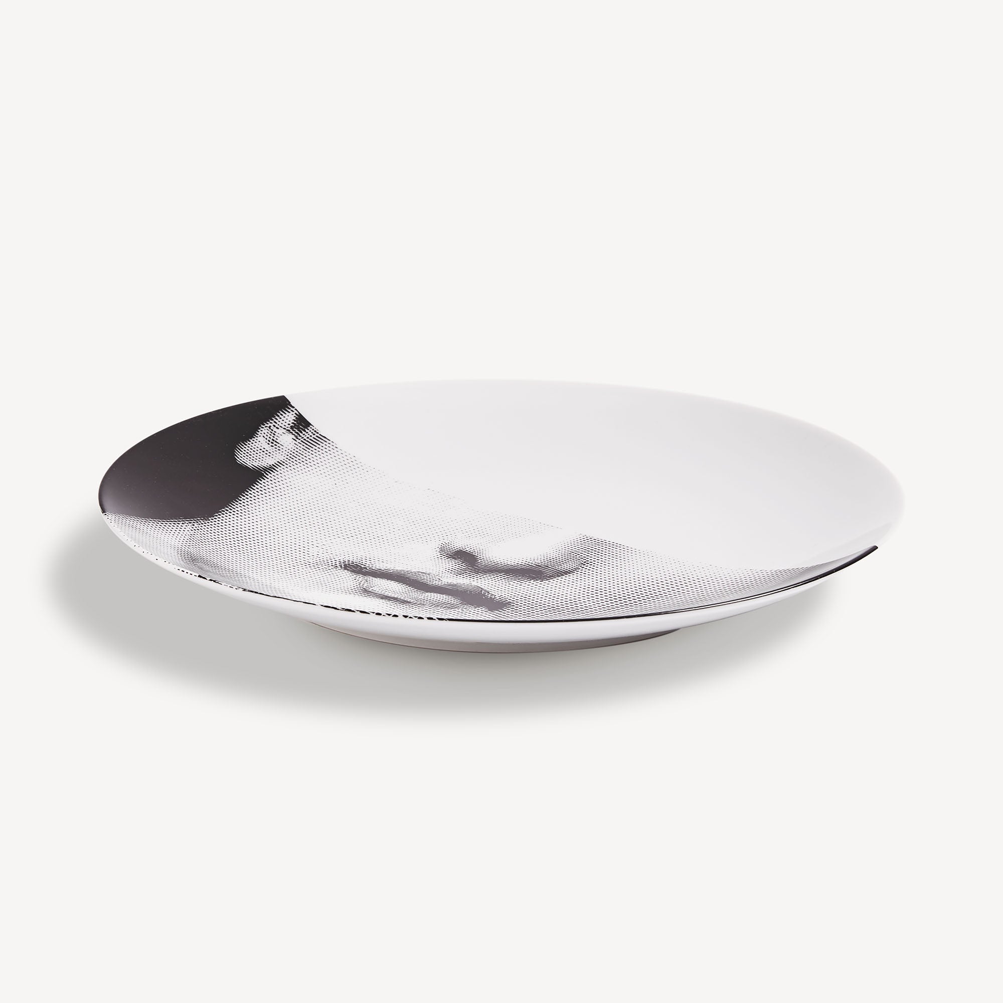 fornasetti-tema-e-variazioni-n-7-wandteller-porzellan-gesicht image 2