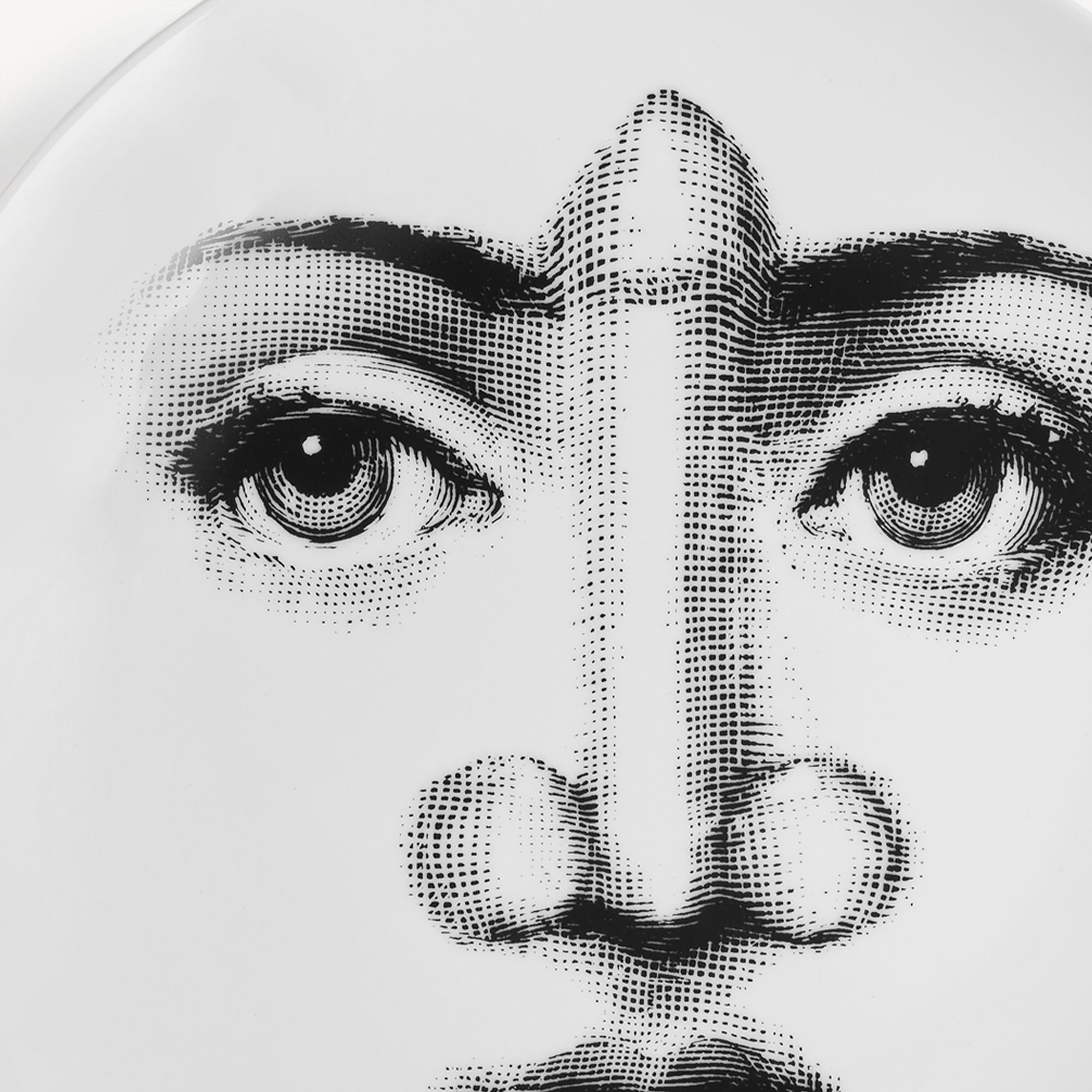 fornasetti-tema-e-variazioni-nr-336-wandteller-porzellan-gesicht image 4