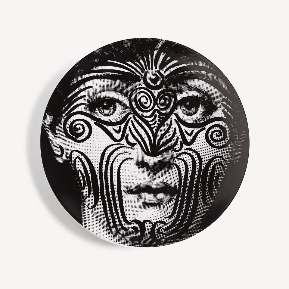 fornasetti-tema-e-variazioni-wandteller-n-9-porzellan image 1