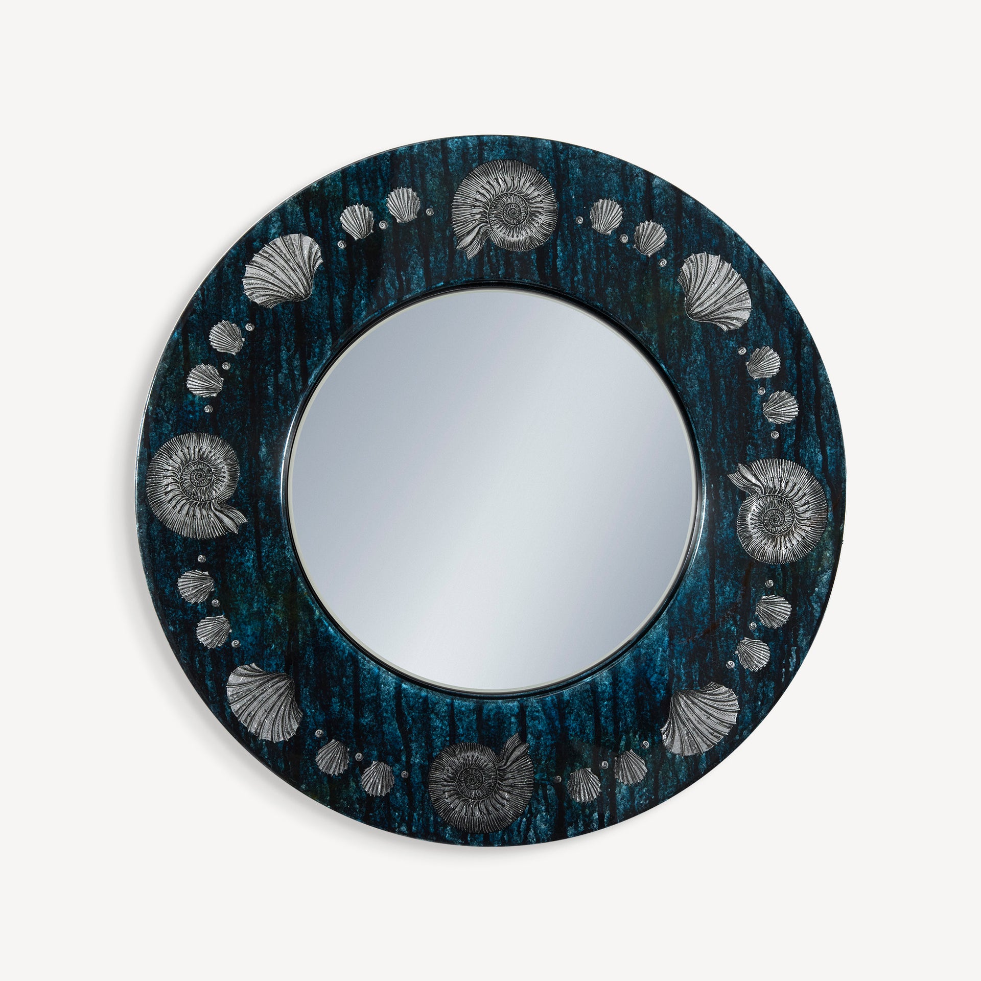 fornasetti-giro-di-conchiglie-spiegel-flach-muschel-dekor image 1