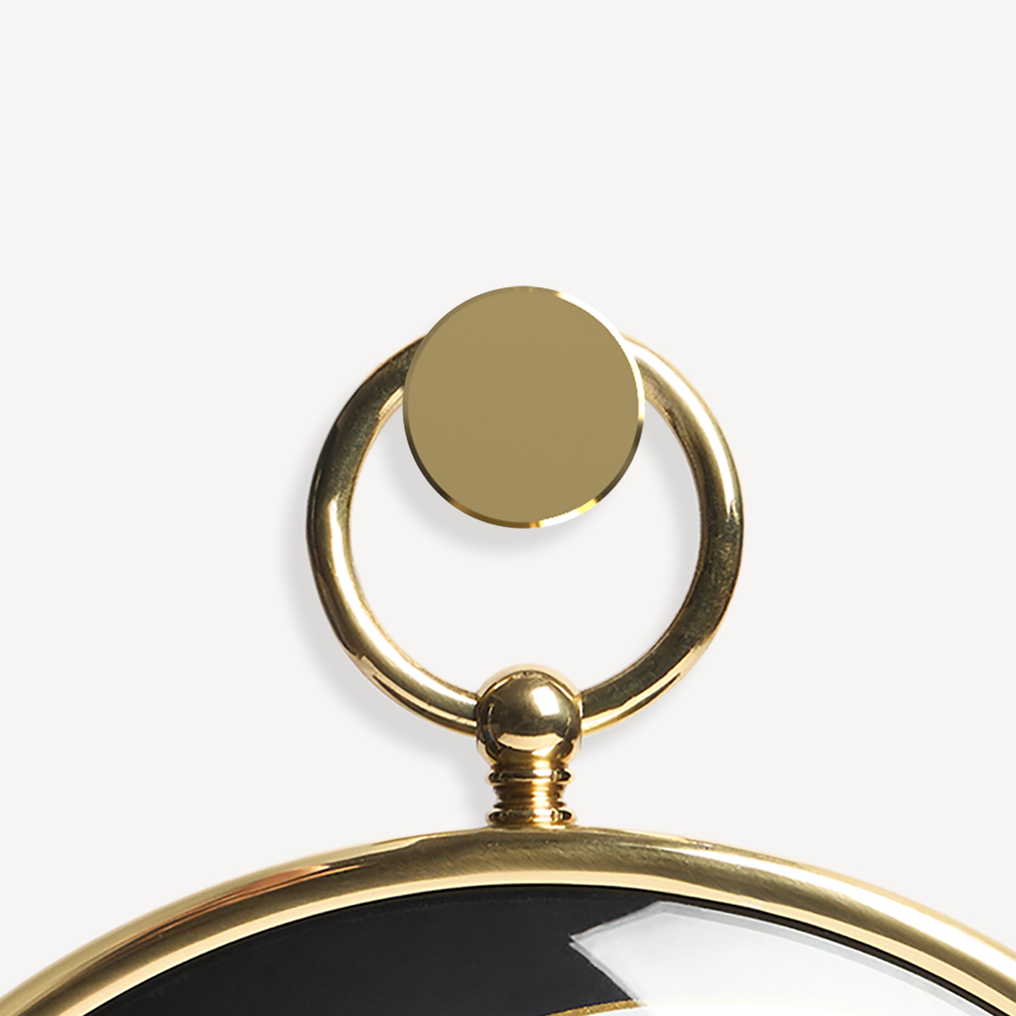 atelier-fornasetti-giorno-e-notte-wanduhr-messing-sonne-mond image 4