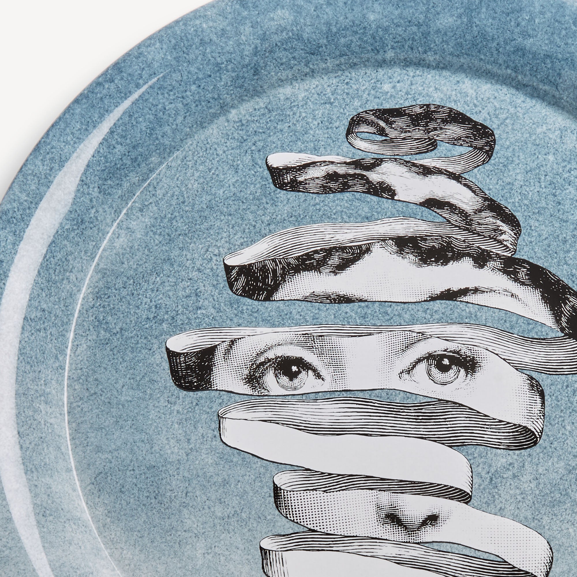 fornasetti-tema-e-variazioni-melafisico-tablett image 4