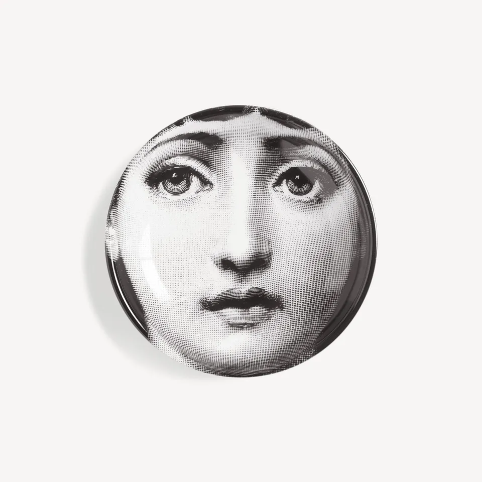 fornasetti-tema-e-variazioni-n-1-aschenbecher-porzellan-lina-cavalieri image 1