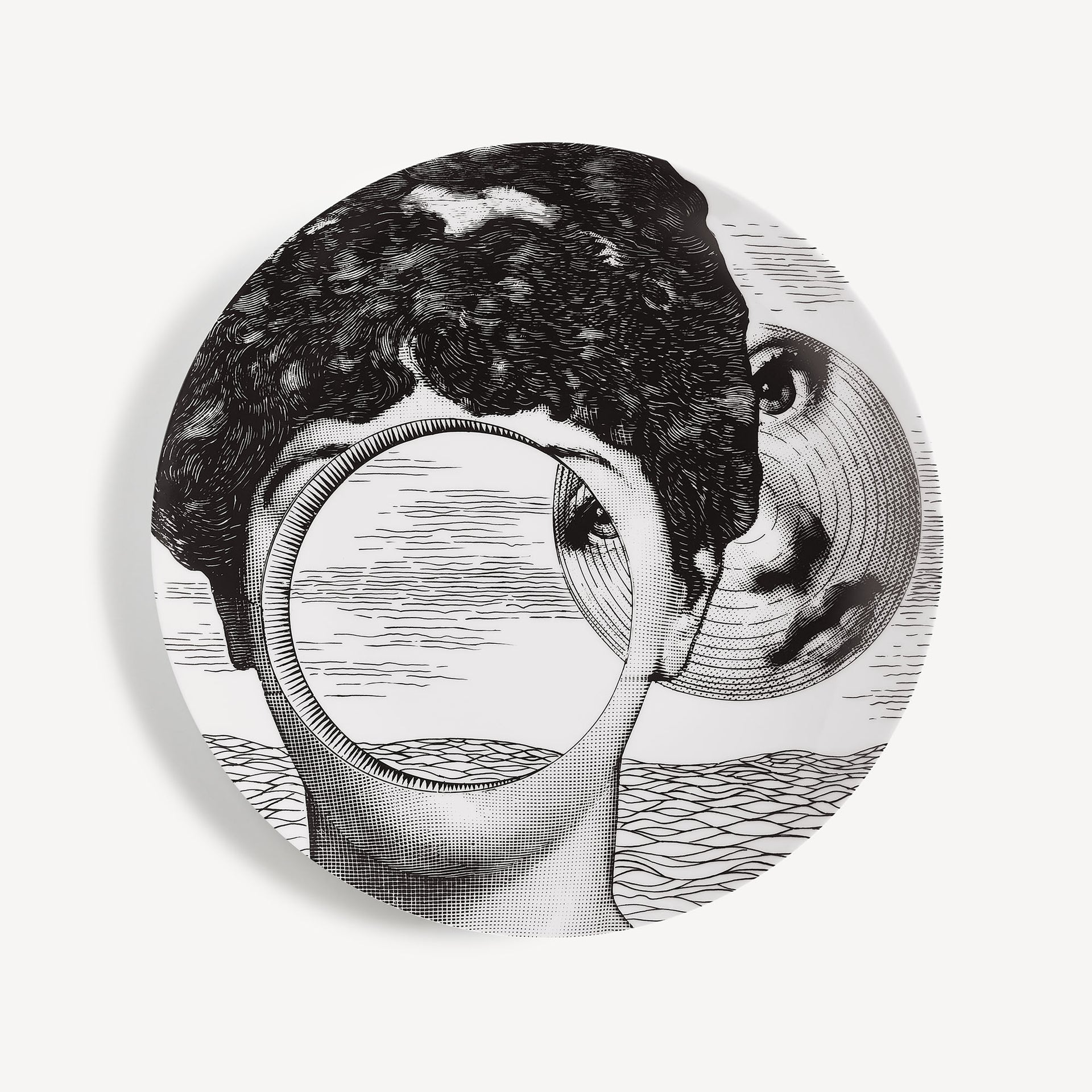 fornasetti-tema-e-variazioni-n-279-wandteller-lina-porzellan image 1