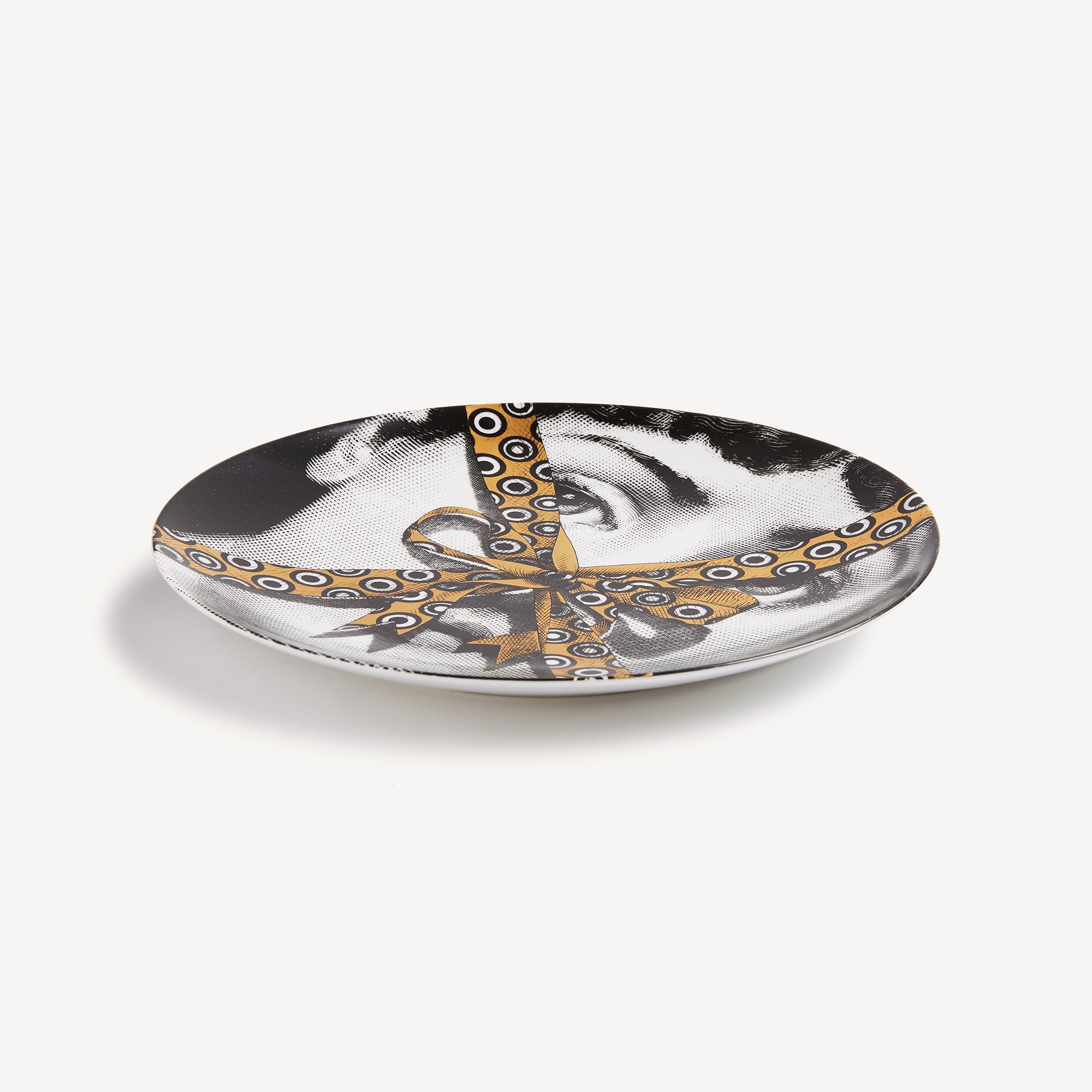 fornasetti-tema-e-variazioni-n-379-wandteller-gold-porzellan image 2