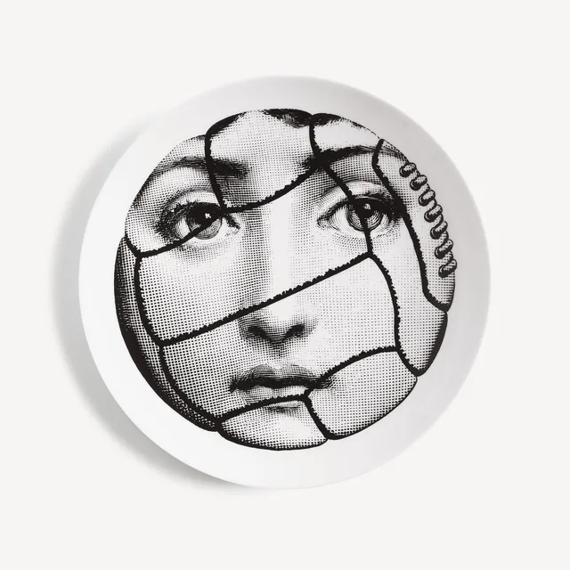 fornasetti-tema-e-variazioni-n-117-wandteller-porzellan-gesicht-2 image 1