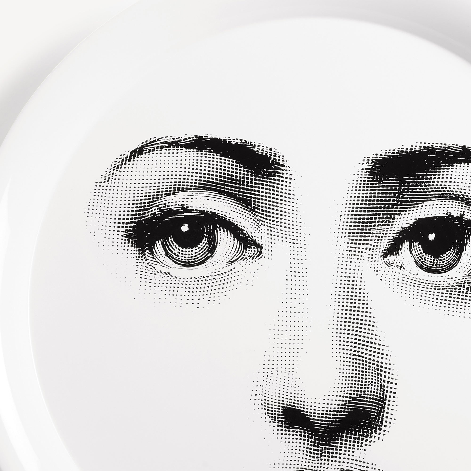 fornasetti-tema-e-variazioni-n-6-tablett-rund image 4