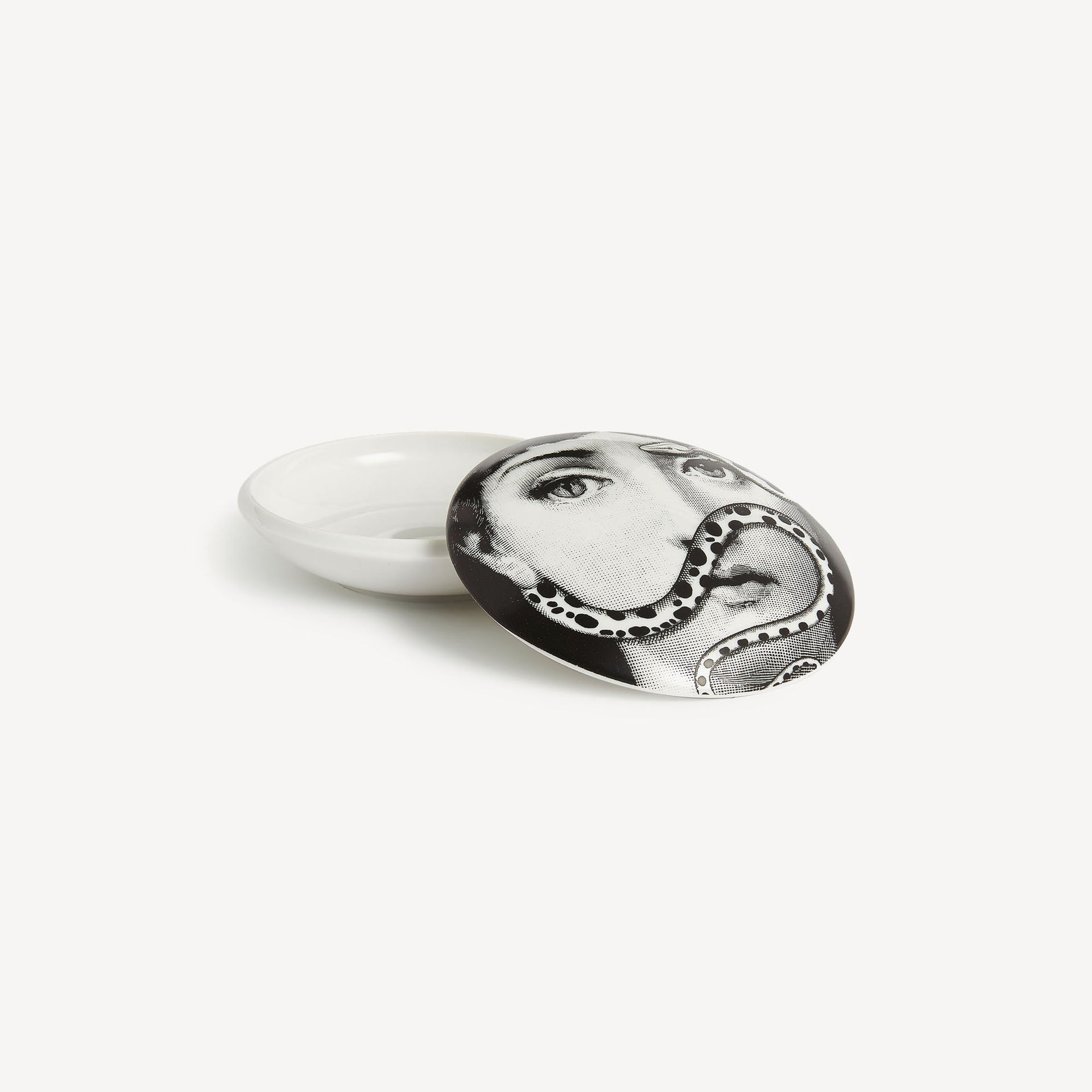 fornasetti-tema-e-variazioni-n-383-dose-rund-porzellan image 1