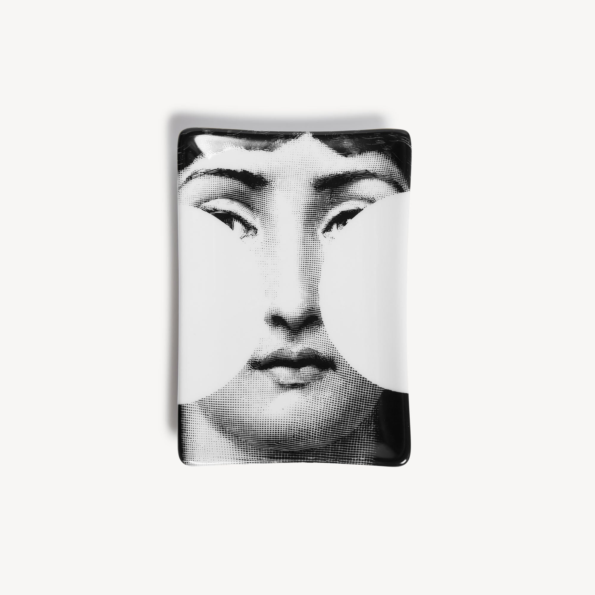 fornasetti-tema-e-variazioni-n-149-aschenbecher-porzellan-gesicht image 1