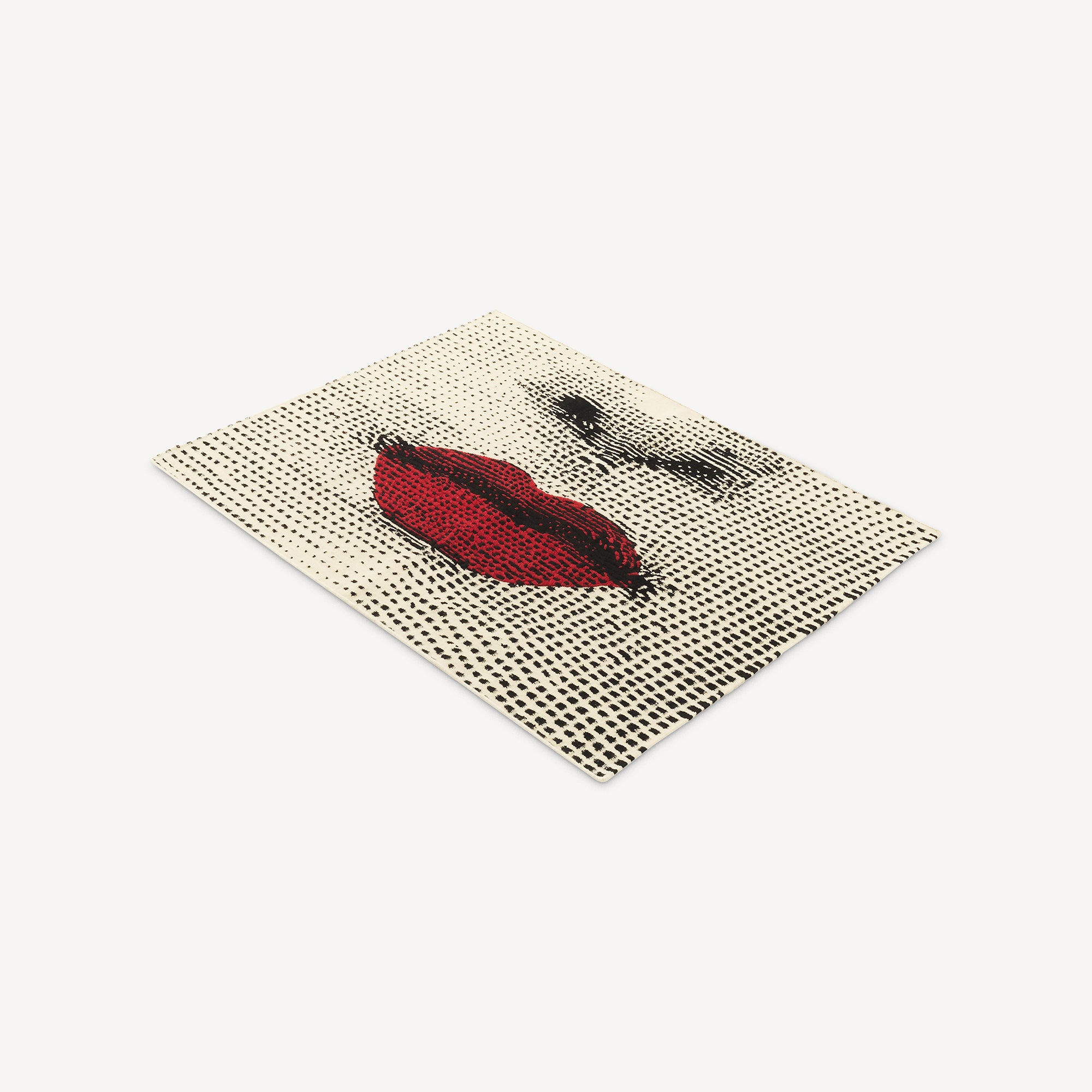 atelier-fornasetti-bocca-teppich-wolle-rot-mit-wandaufh-ngung image 2