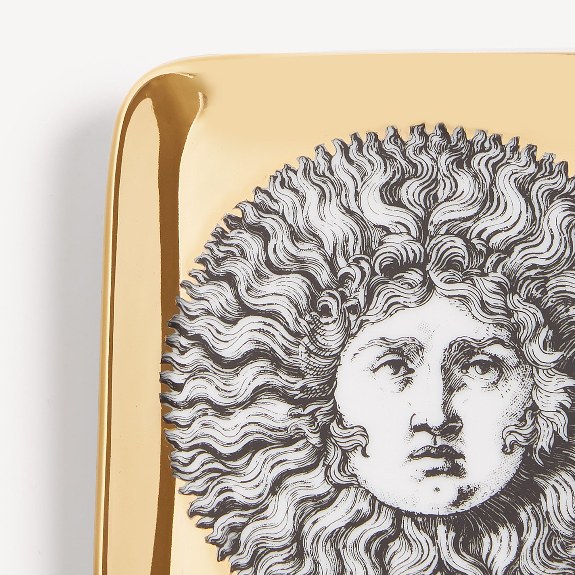 fornasetti-re-sole-aschenbecher-porzellan-sonne-handbemalt image 4