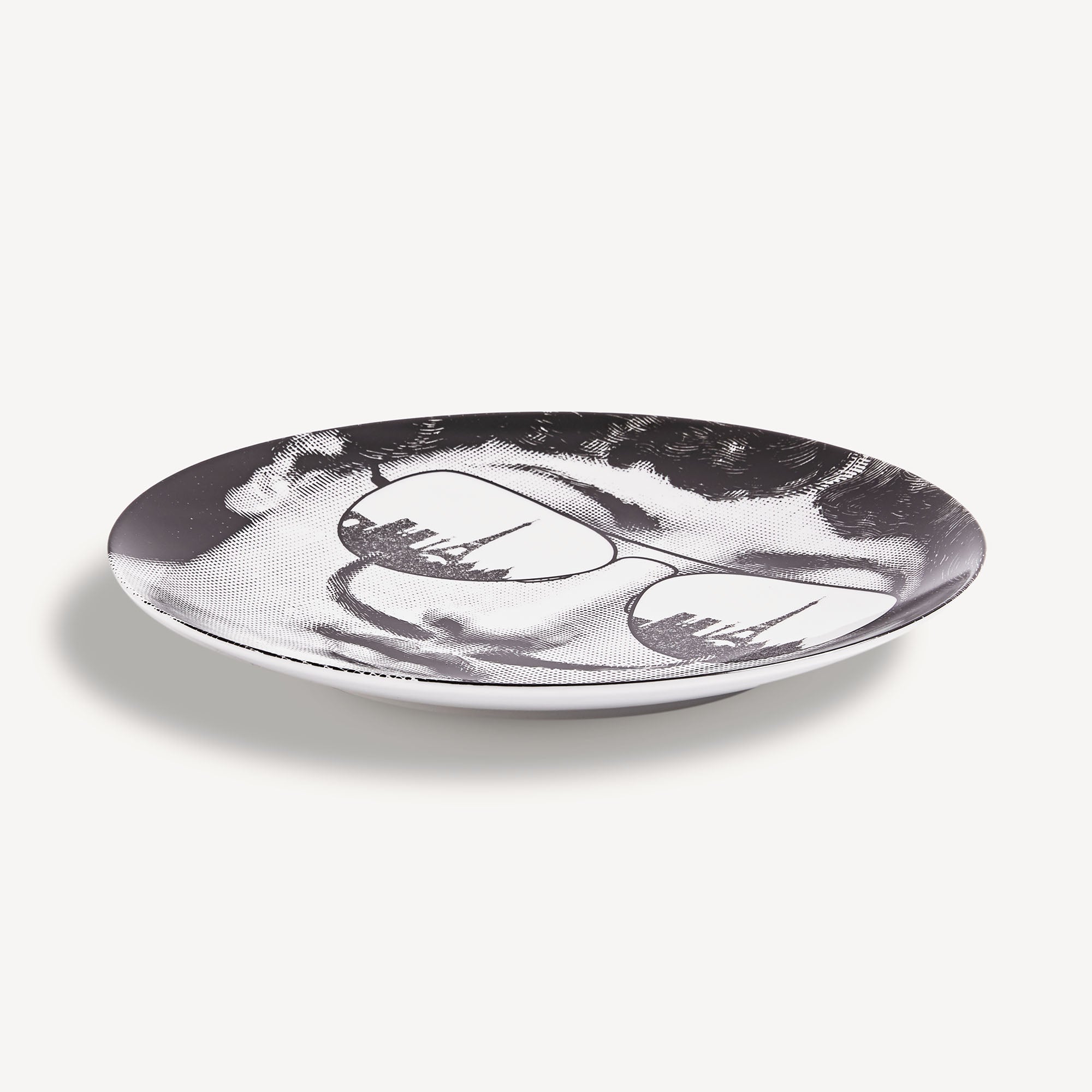 fornasetti-tema-e-variazioni-n-373-wandteller-porzellan image 2