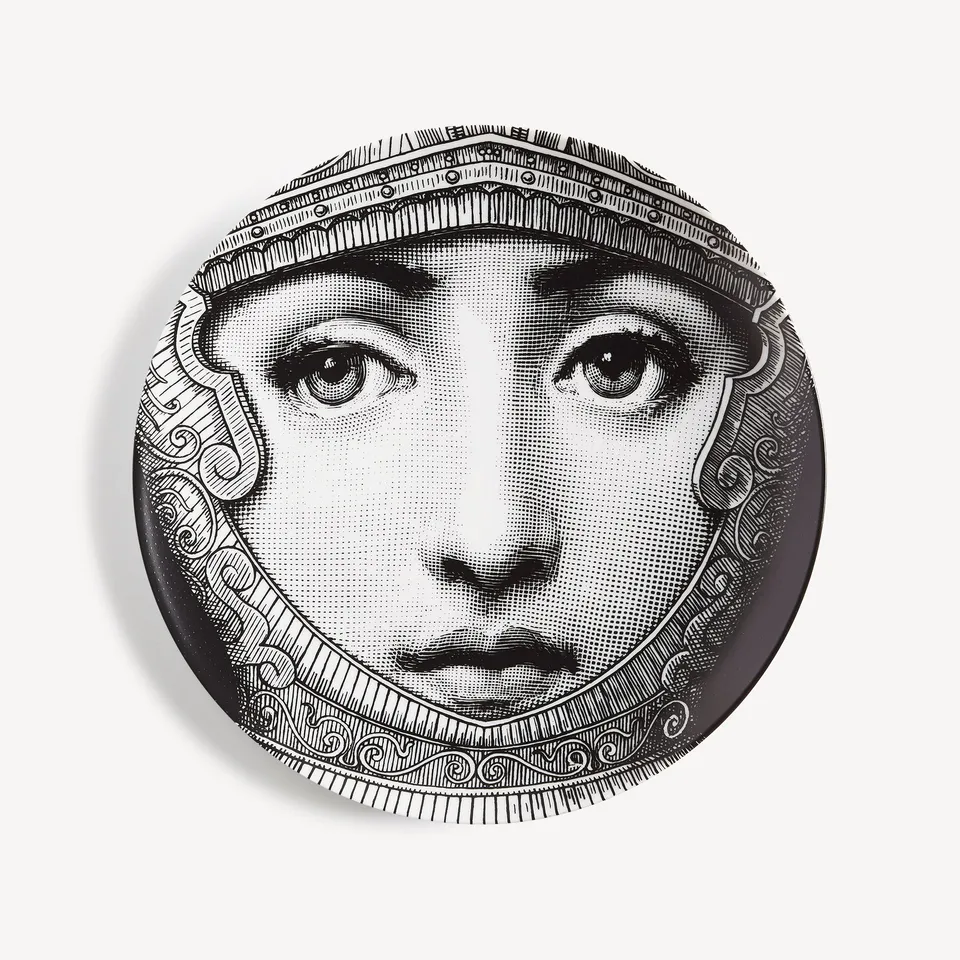 fornasetti-tema-e-variazioni-wandteller-n-95-porzellan-lina-cavalieri image 1