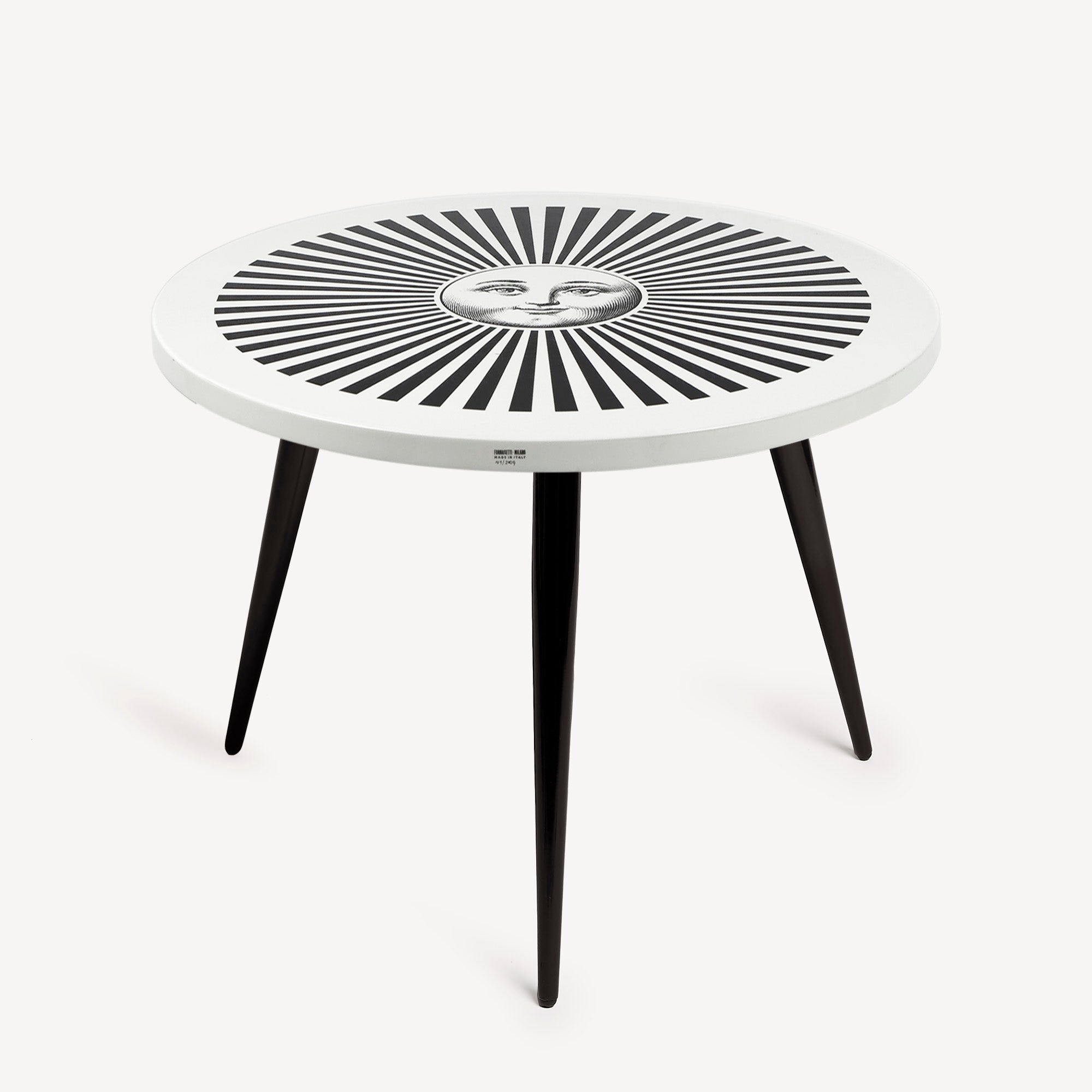 fornasetti-sole-raggiante-tisch-holz-sonne-couchtisch image 1