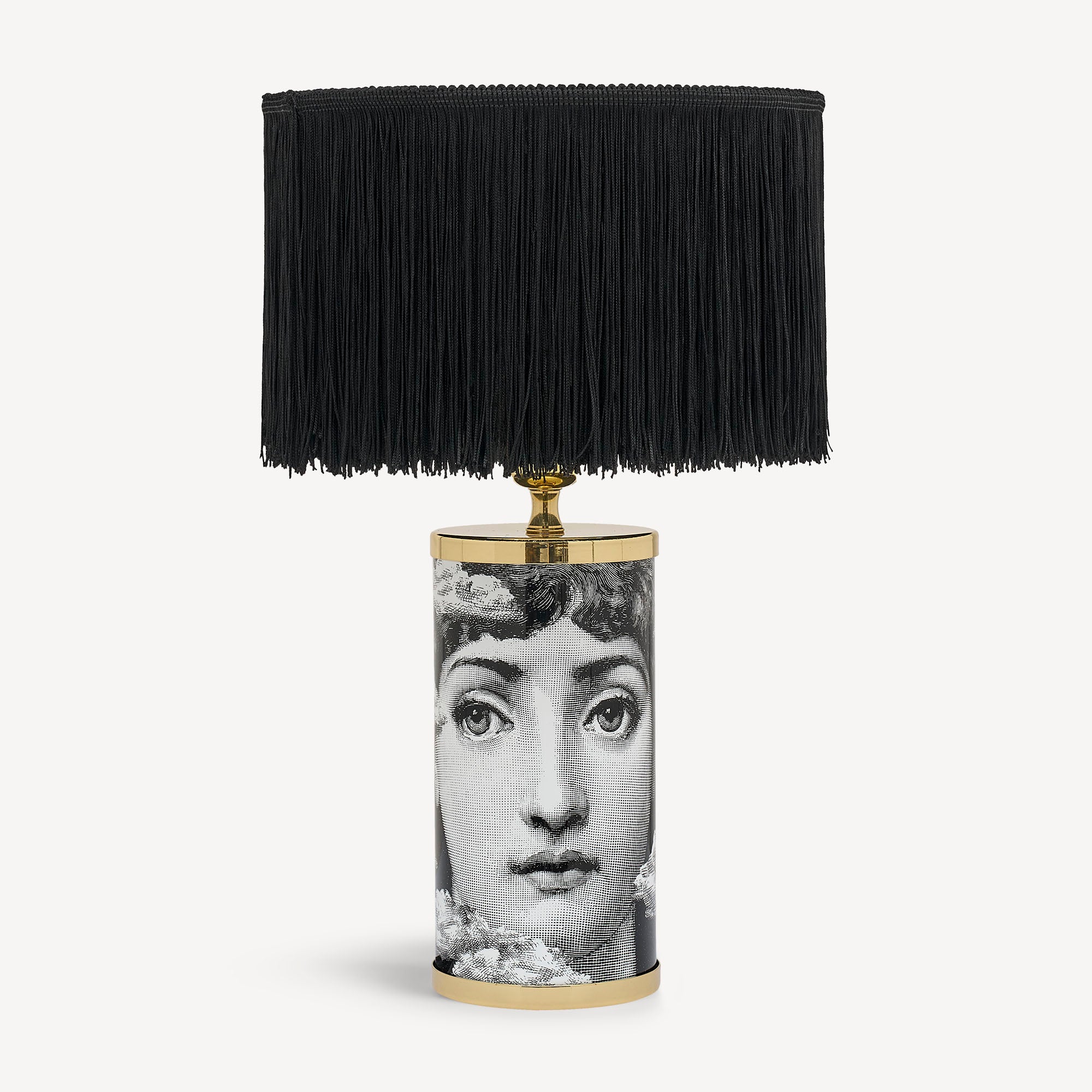 atelier-fornasetti-lampenschirm-zylindrisch-fransen-schwarz-klein image 1