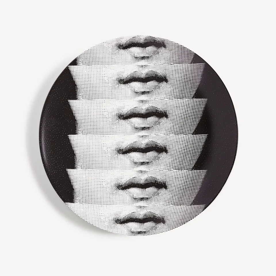 fornasetti-tema-e-variazioni-n-250-wandteller-gesicht image 1