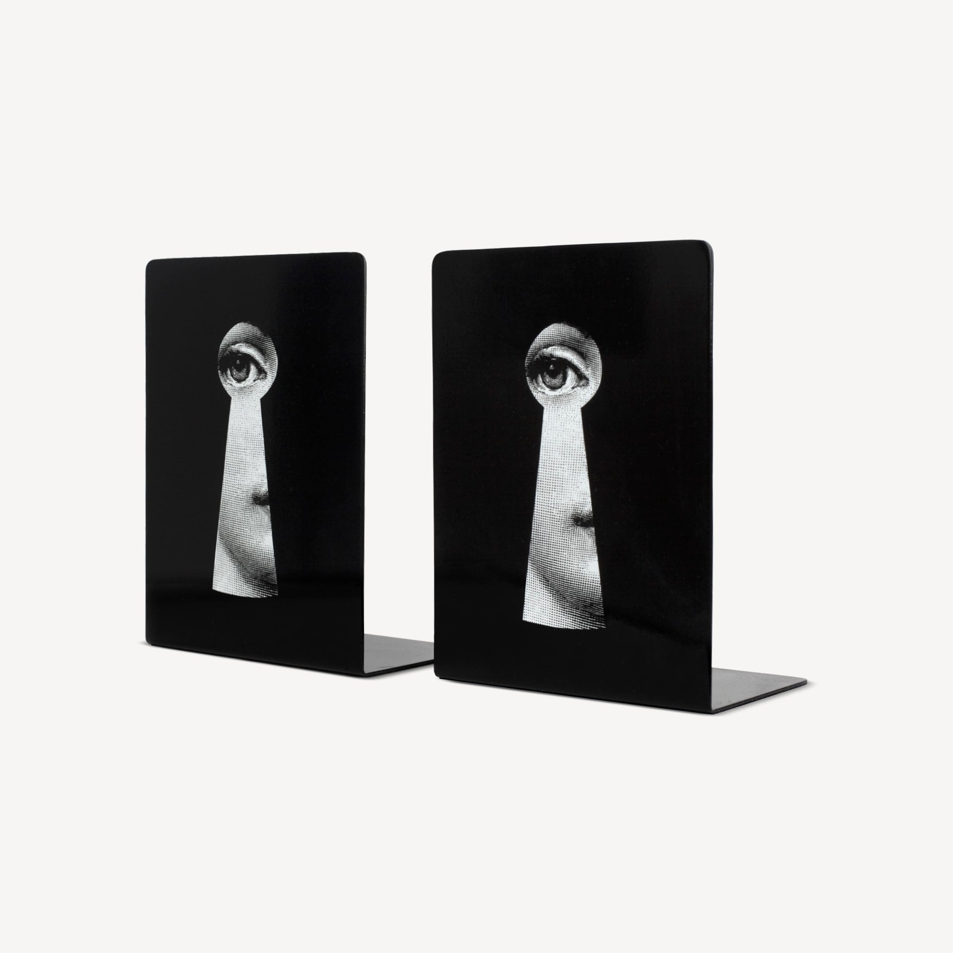 atelier-fornasetti-serratura-buchst-tzen-paar-tema-e-variazioni image 1