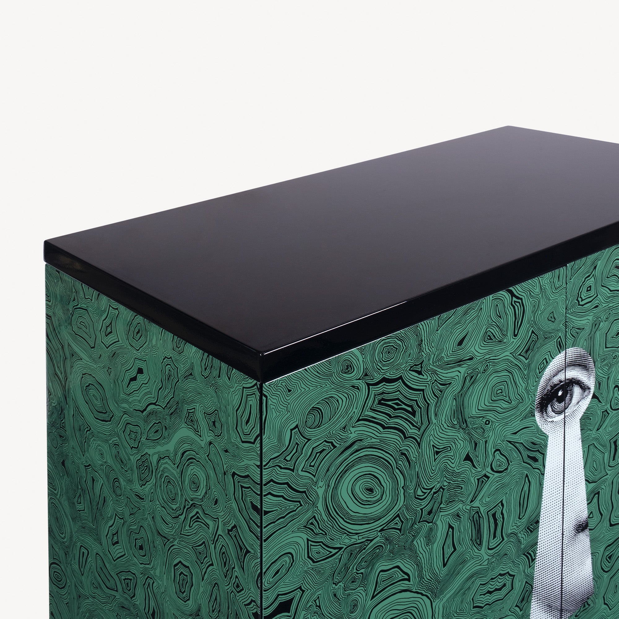 fornasetti-serratura-sideboard-malachit-gr-n-holz image 4
