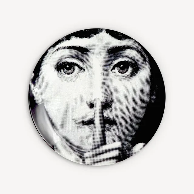 fornasetti-tema-e-variazioni-wandteller-n-334-porzellan-gesicht image 1