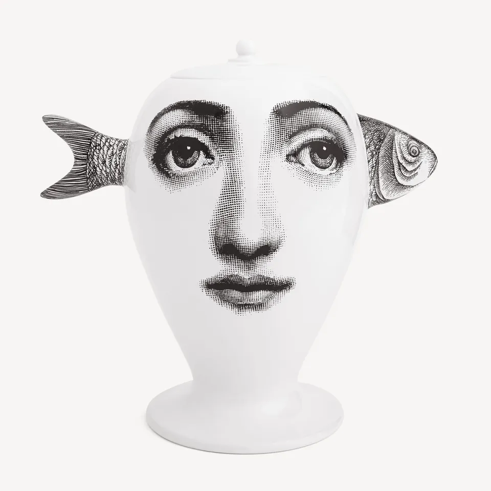 fornasetti-vase-pesce-keramik-gesichtsmotiv image 1