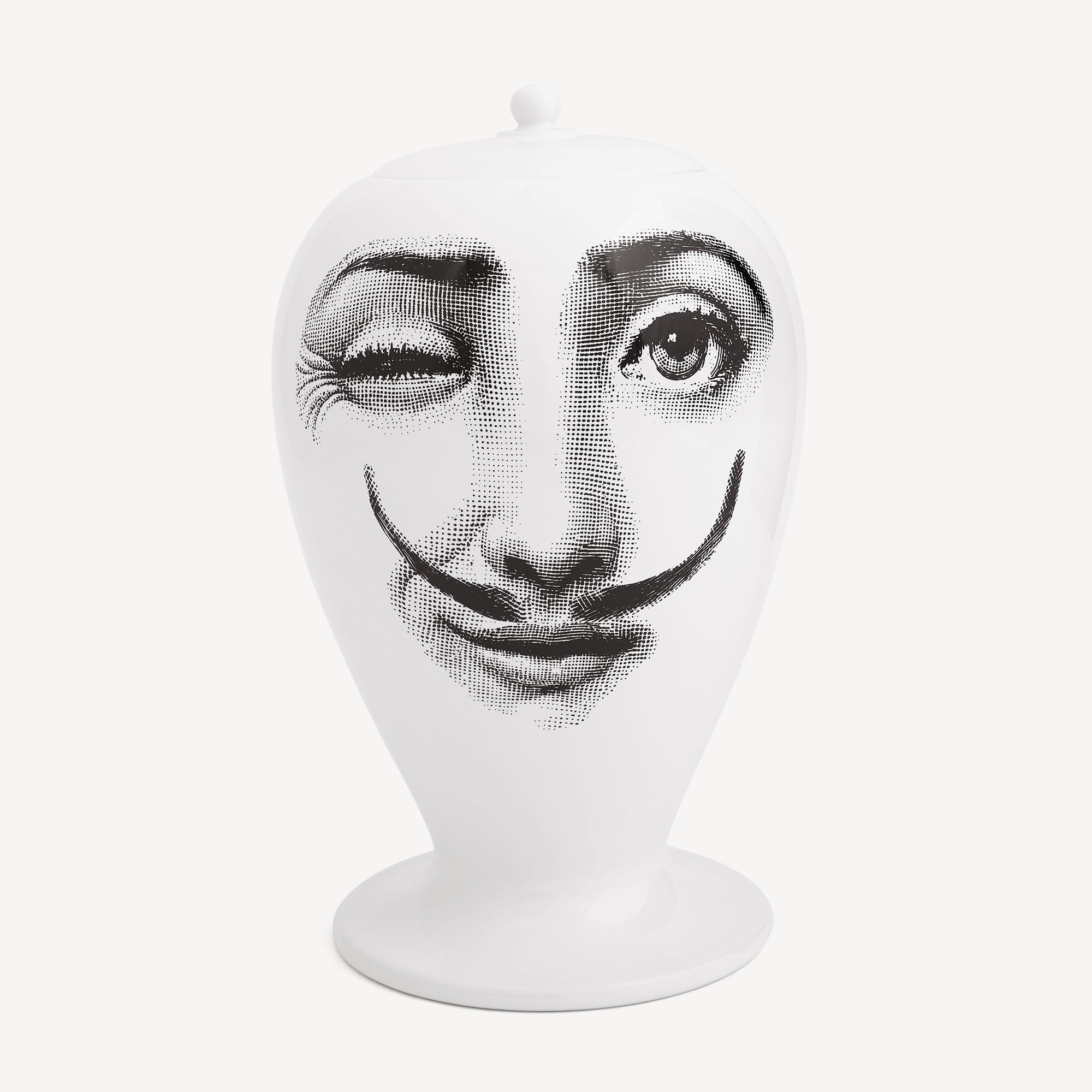 fornasetti-la-femme-aux-moustaches-vase-keramik-gesicht image 2