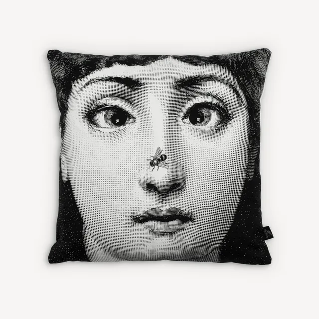 fornasetti-ape-kissen-tema-e-variazioni-gesicht-bezug image 1