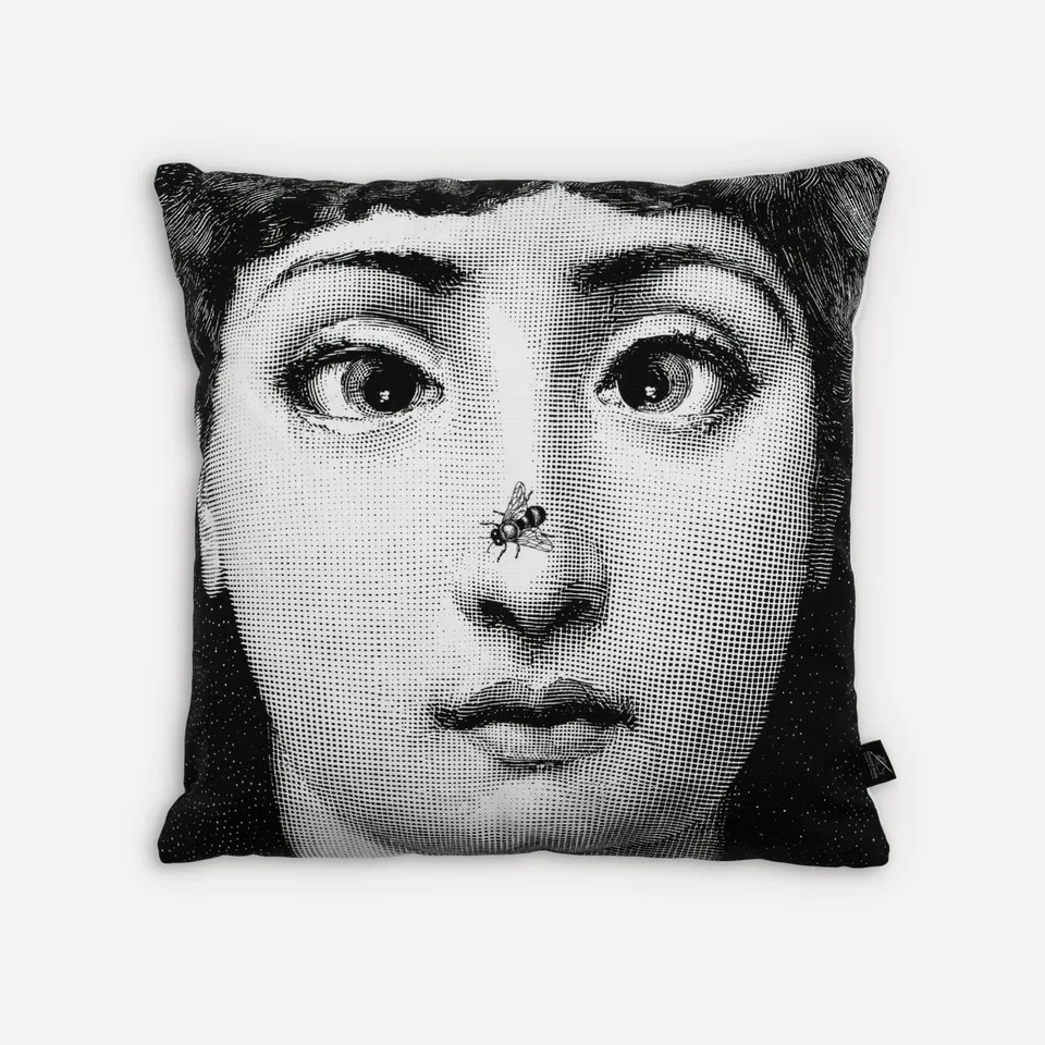fornasetti-ape-kissen-tema-e-variazioni-gesicht-bezug image 1