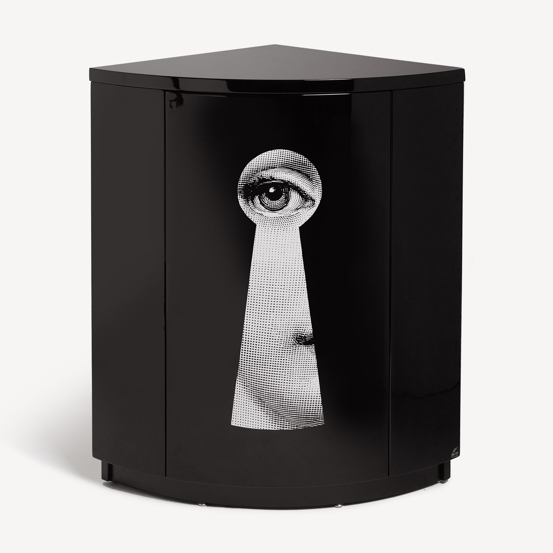 fornasetti-serratura-eckschrank-lina-cavalieri image 1