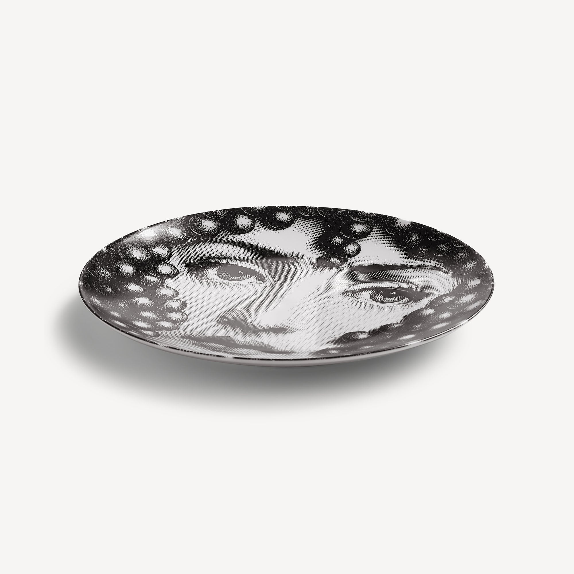 fornasetti-tema-e-variazioni-n-111-wandteller-porzellan-blumen image 2