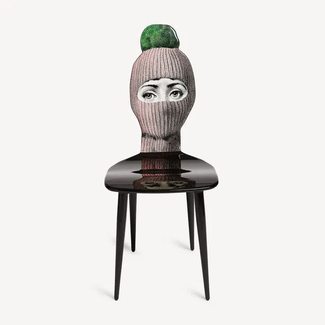 atelier-fornasetti-lux-gstaad-stuhl-holz-handbemalt image 1