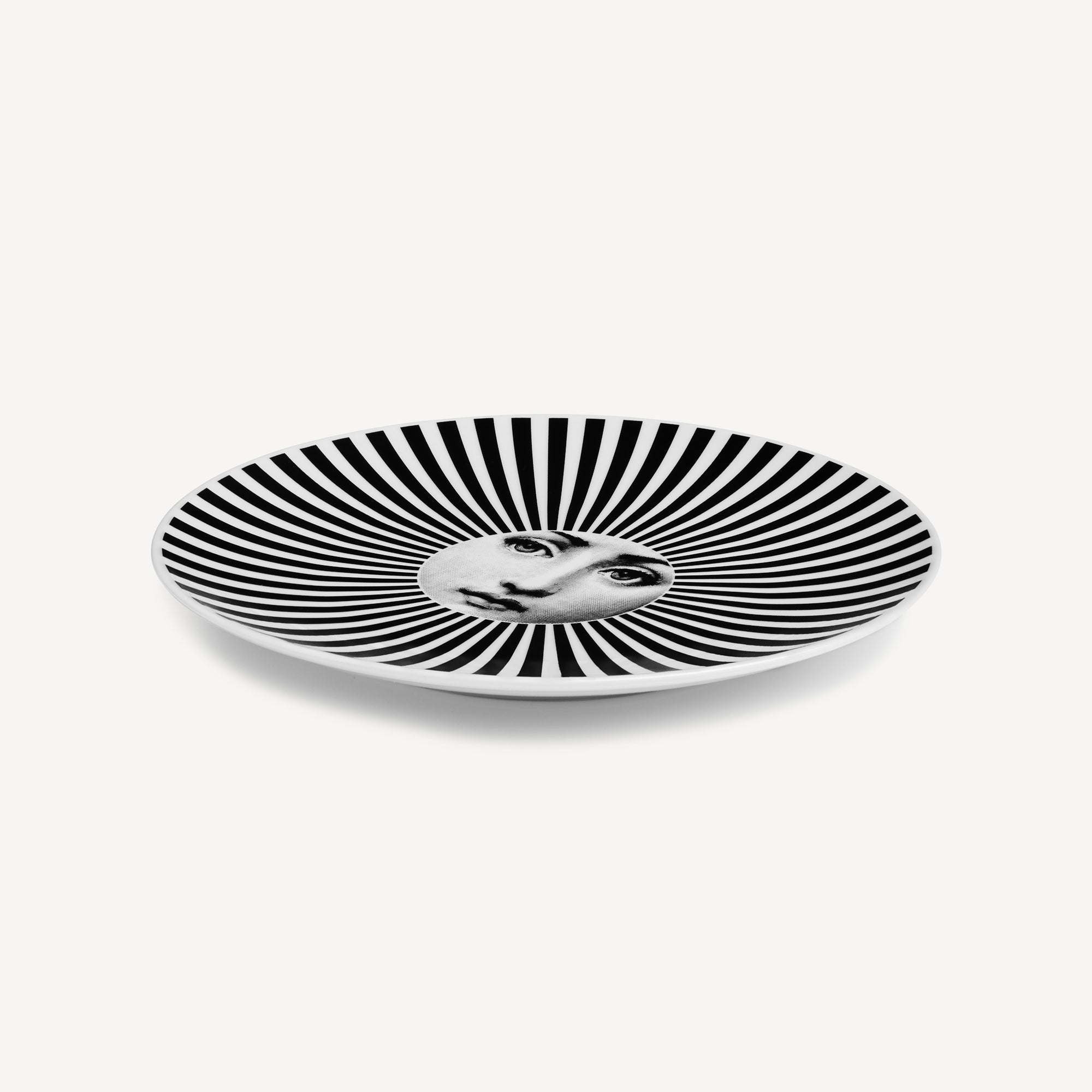 fornasetti-tema-e-variazioni-n-247-wandteller-porzellan-2 image 2