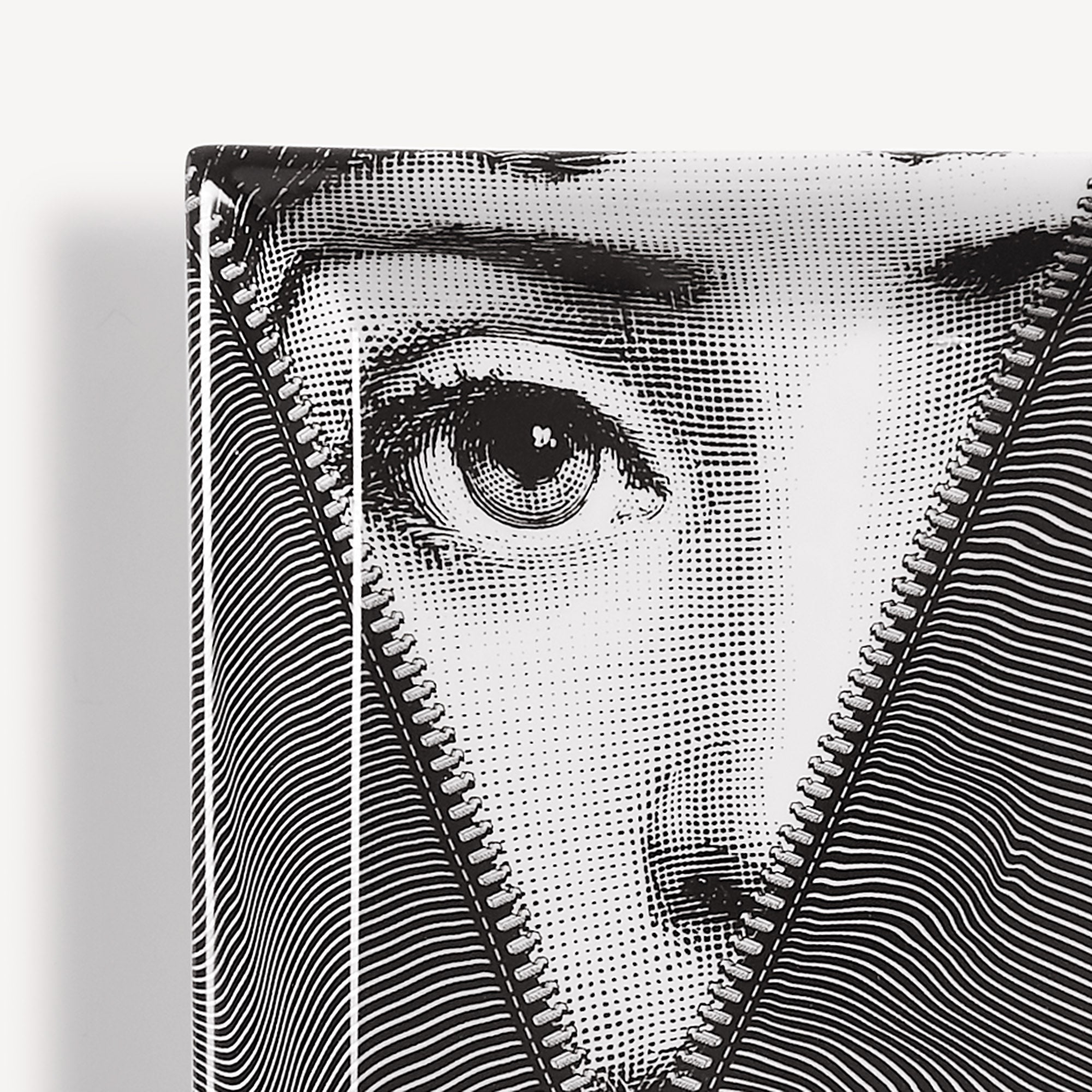 atelier-fornasetti-tema-e-variazioni-n-401-schale-eckig image 4