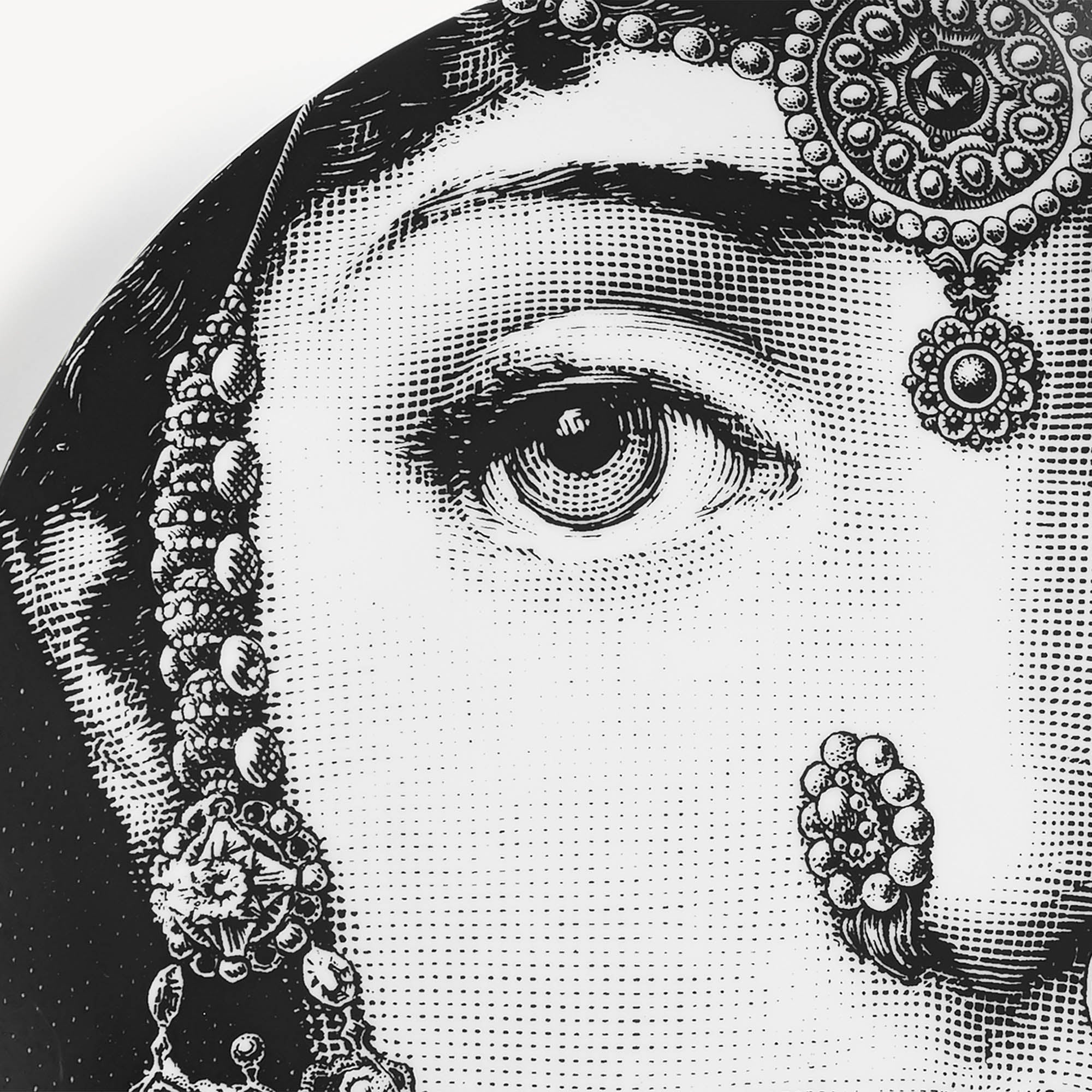 atelier-fornasetti-tema-e-variazioni-n-228-wandteller-porzellan image 4