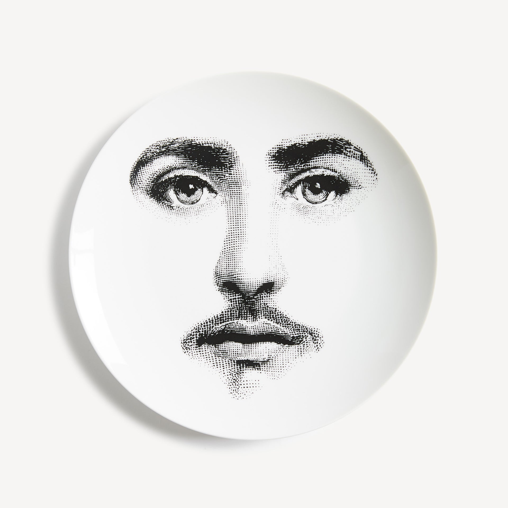 fornasetti-tema-e-variazioni-wandteller-n-366-porzellan-lina-cavalieri image 1