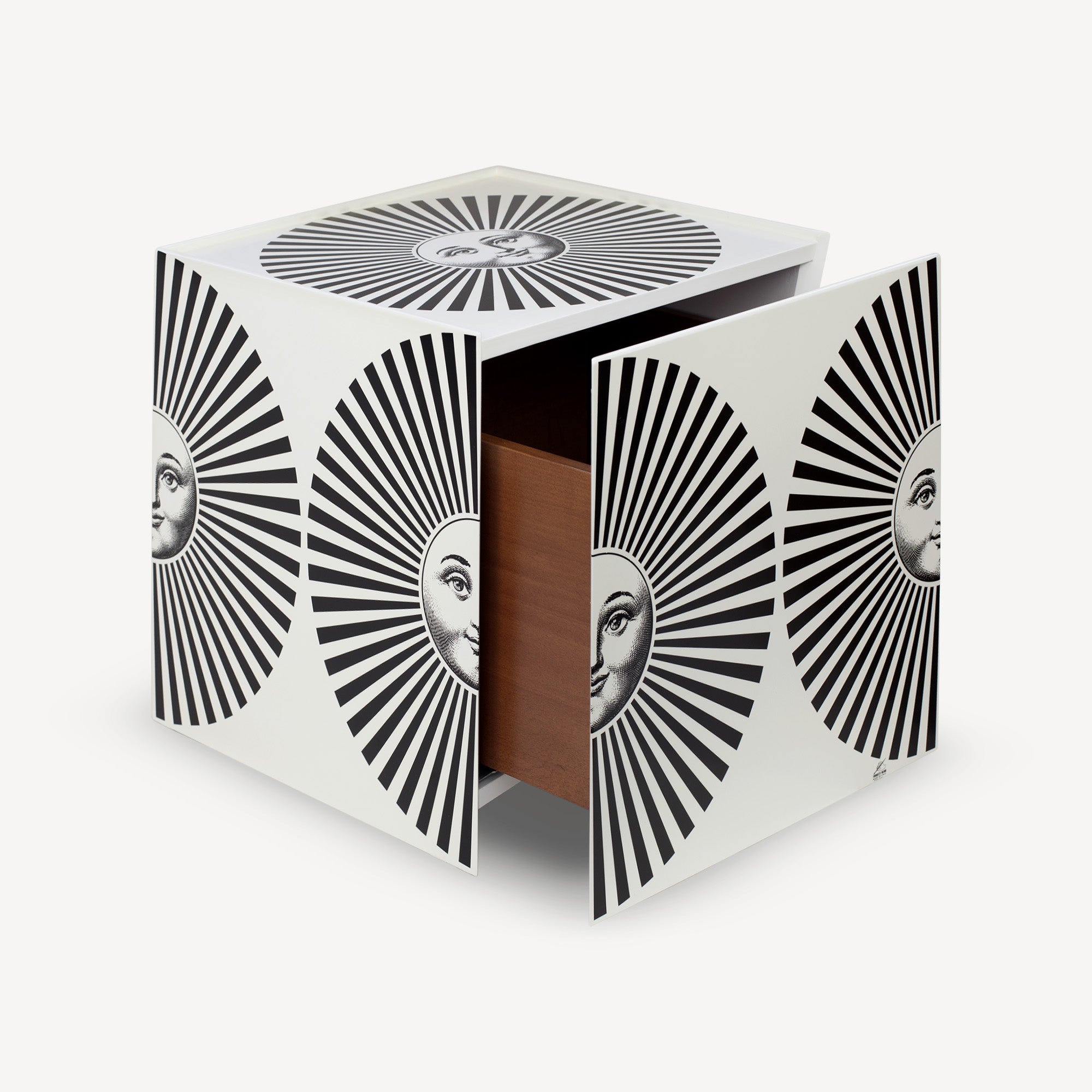 atelier-fornasetti-sole-raggiante-w-rfel-kommode-holz-schublade image 2