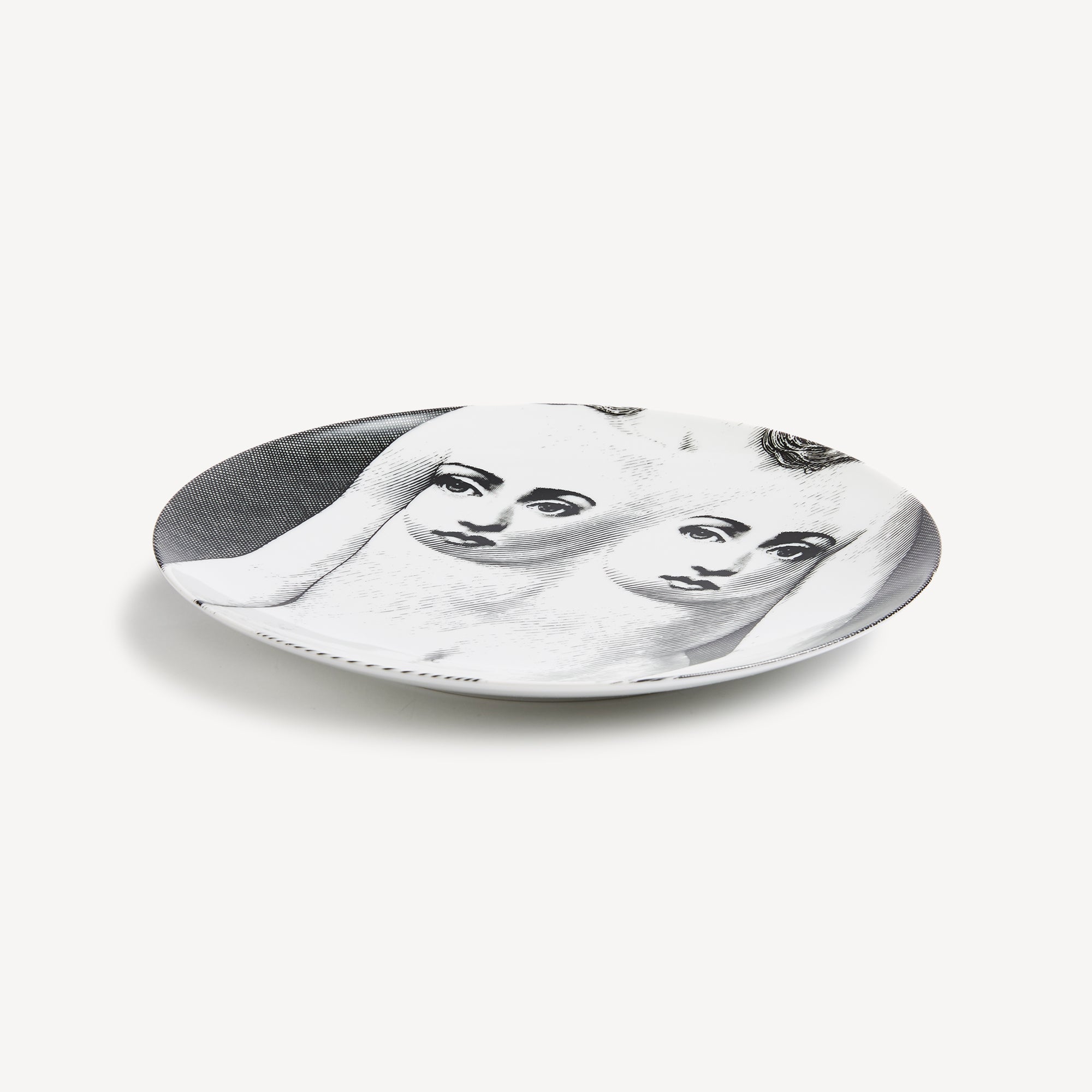 atelier-fornasetti-tema-e-variazioni-n-307-wandteller image 2