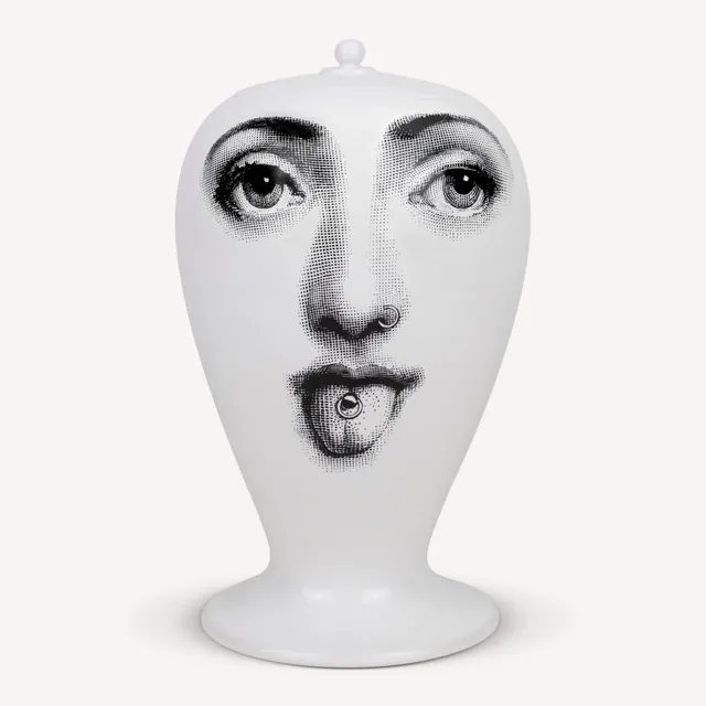 fornasetti-tema-e-variazioni-vase-piercing-keramikvase-gesicht image 1